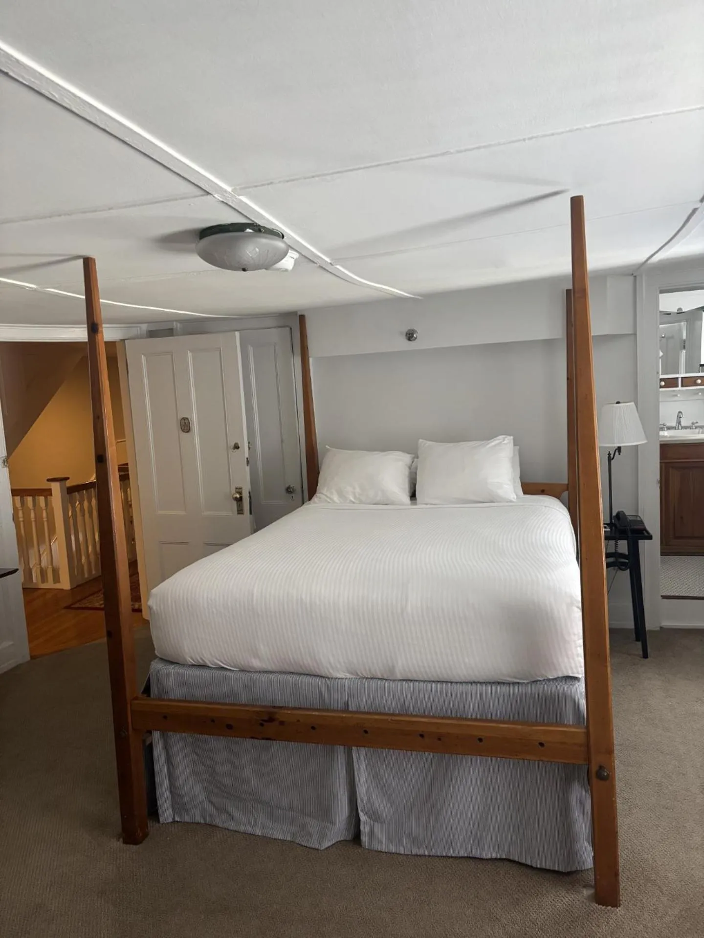 Beekman Arms and Delamater Inn