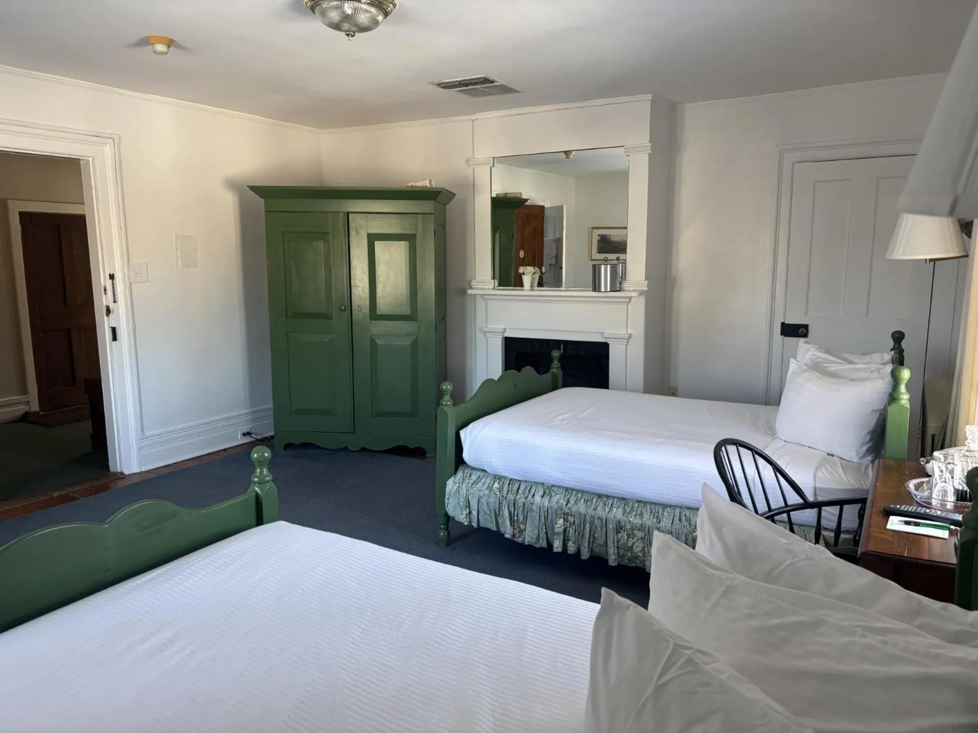 Beekman Arms and Delamater Inn