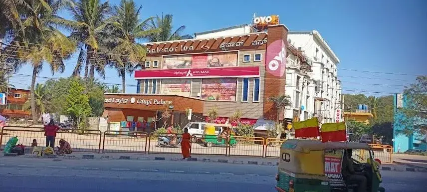 Property building in Western Silicon Hotel Property building in Western Silicon Hotel