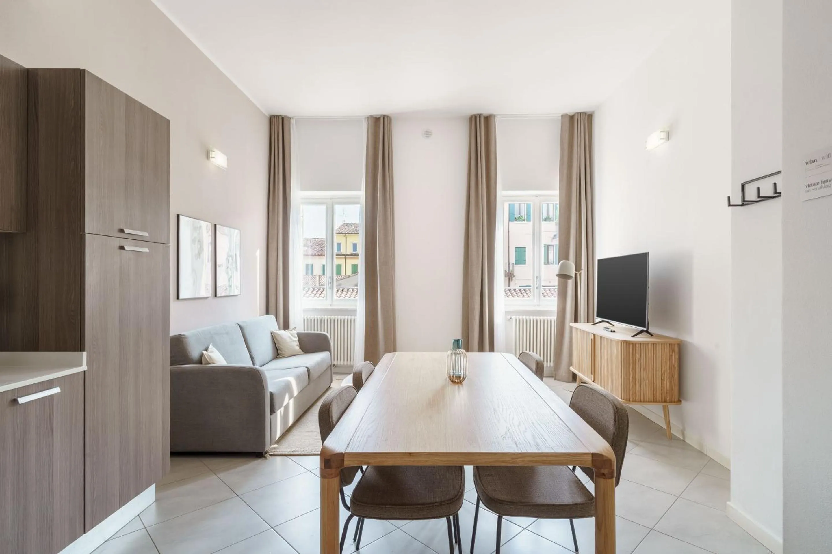 TV and multimedia in Limehome Verona La Vigna in Città