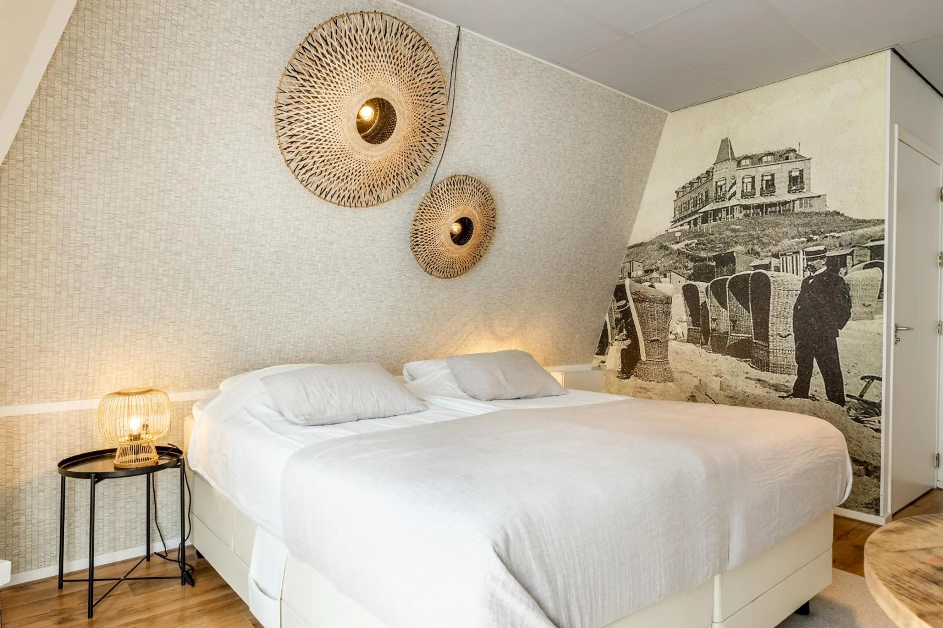 Bedroom, Bed in Hotel Pannenkoekhuis Vierwegen