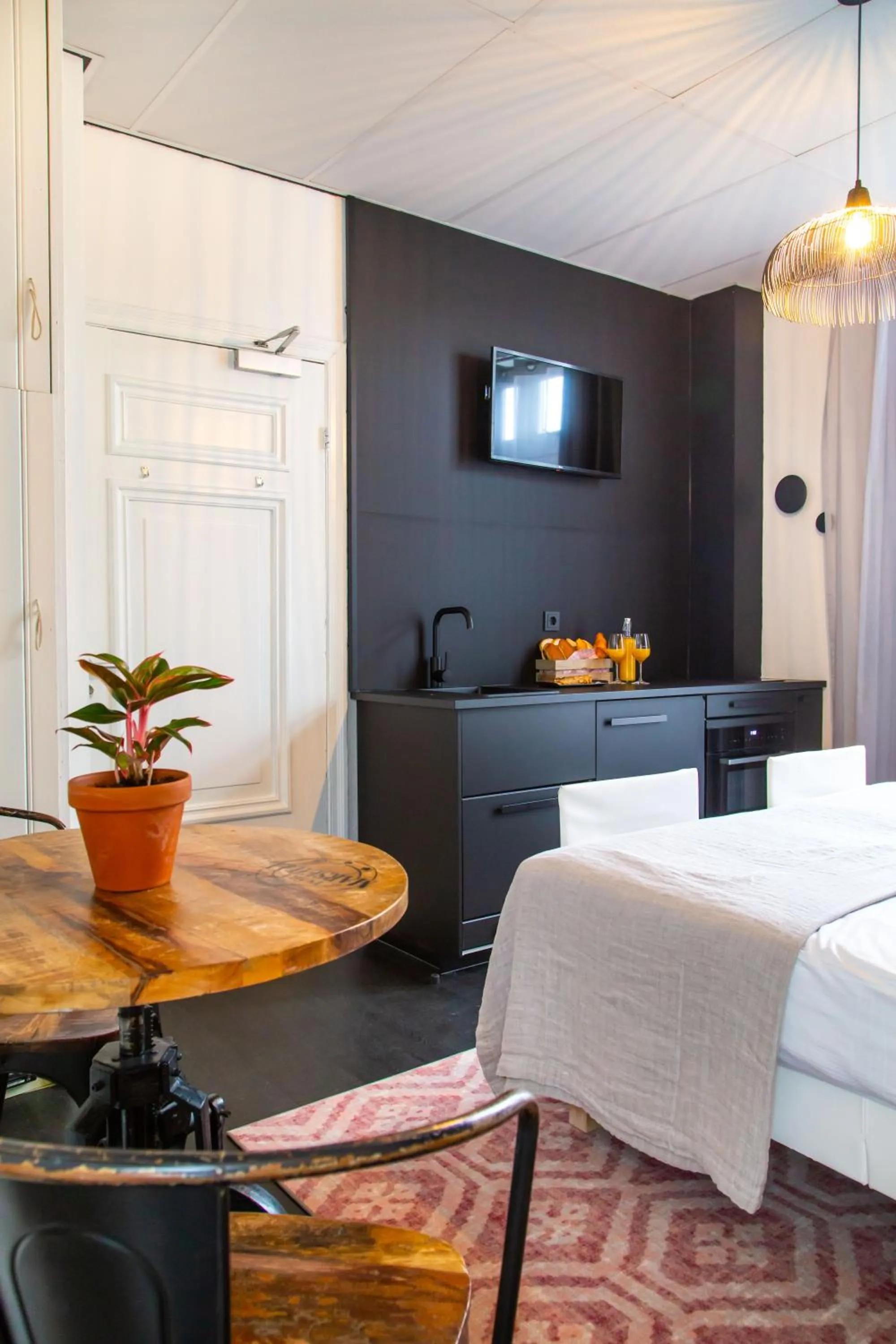 Bedroom, Bed in Hotel Pannenkoekhuis Vierwegen