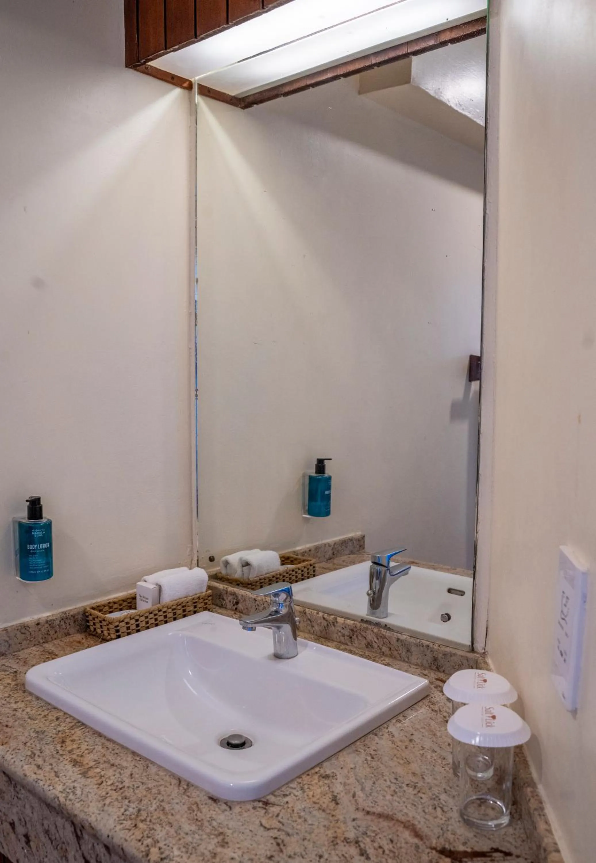 Bathroom in Salt Lick Safari Lodge