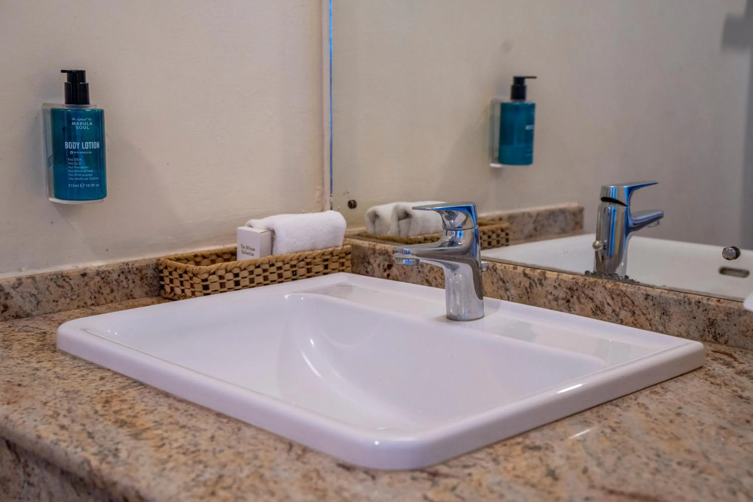 Bathroom in Salt Lick Safari Lodge
