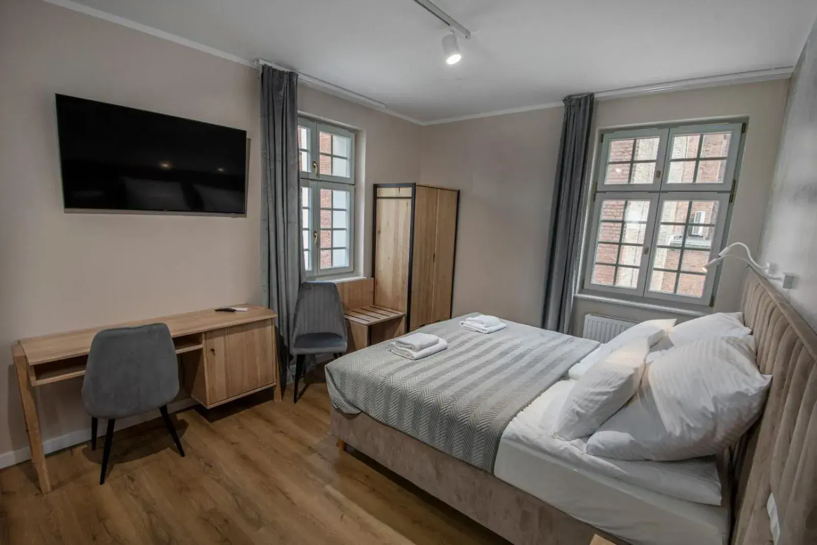 Superior Double Room in Soul House Gdansk Old Town Superior Double Room in Soul House Gdansk Old Town