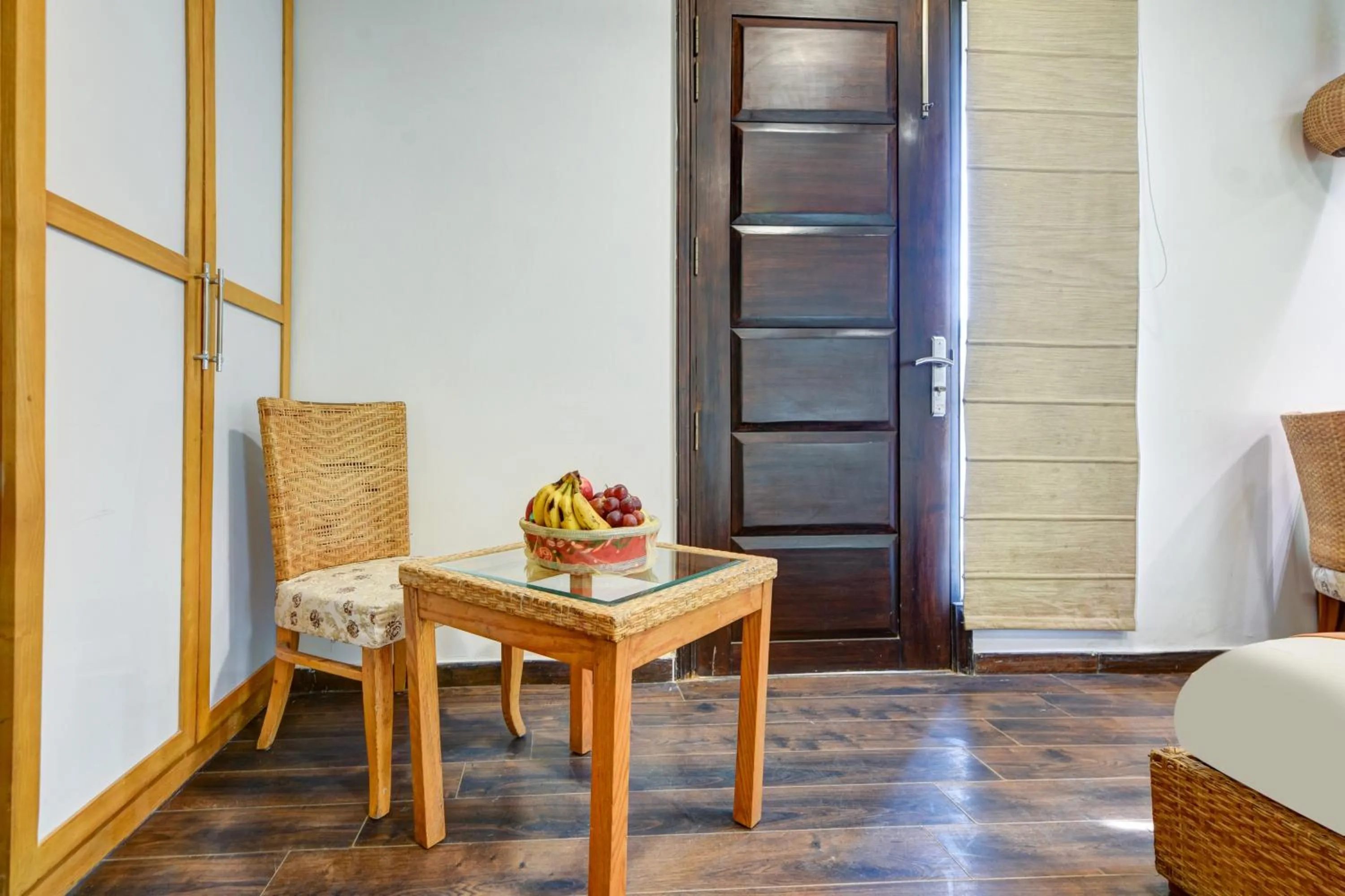 Bed in Qotel Signature Lavish Inn Rajouri Garden