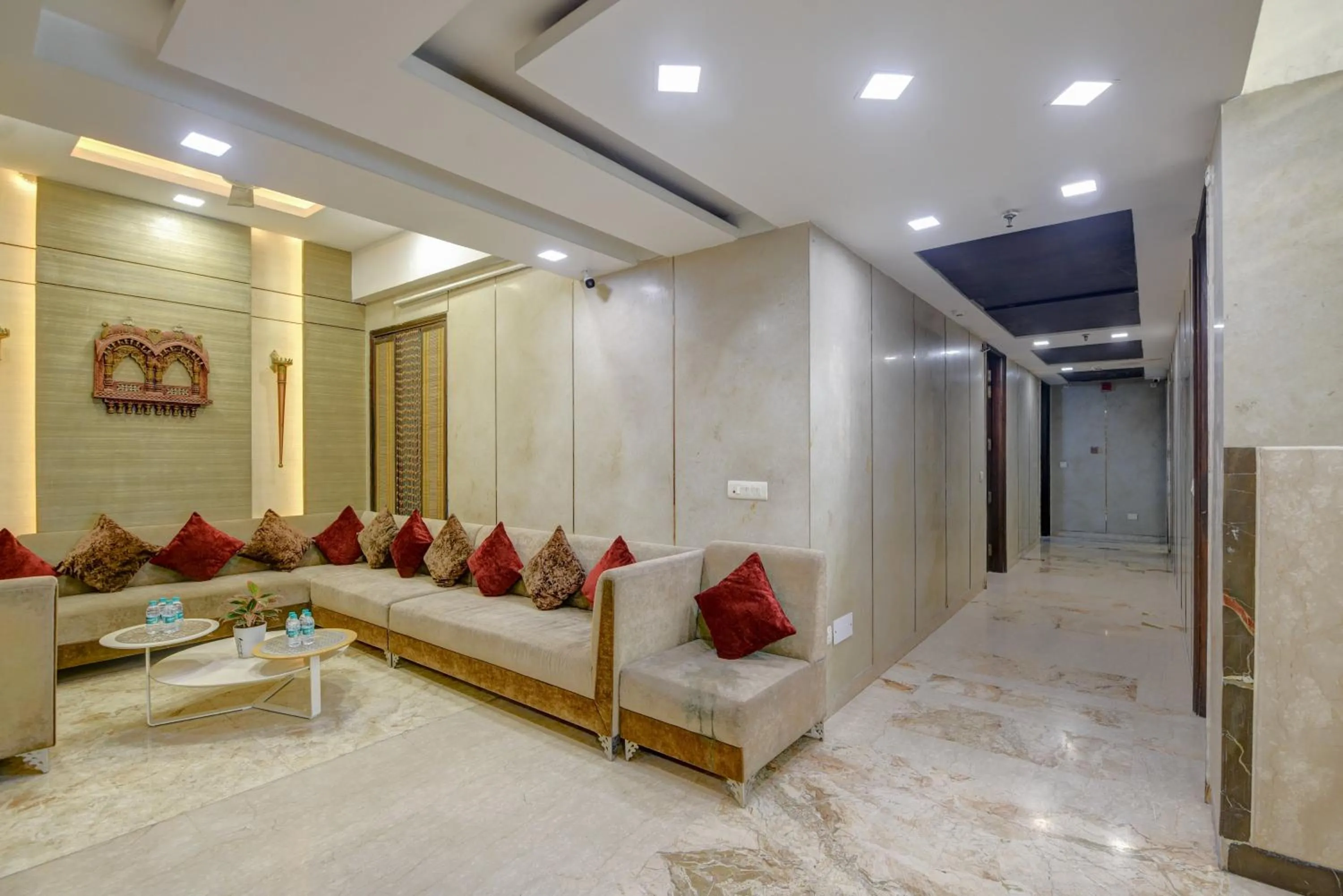 Living room in Qotel Signature Lavish Inn Rajouri Garden