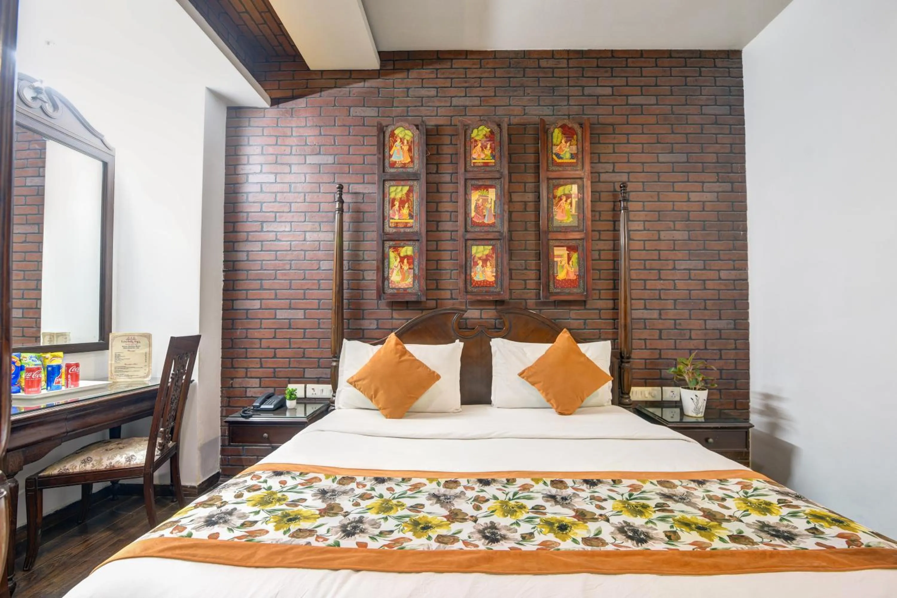 Bed in Qotel Signature Lavish Inn Rajouri Garden