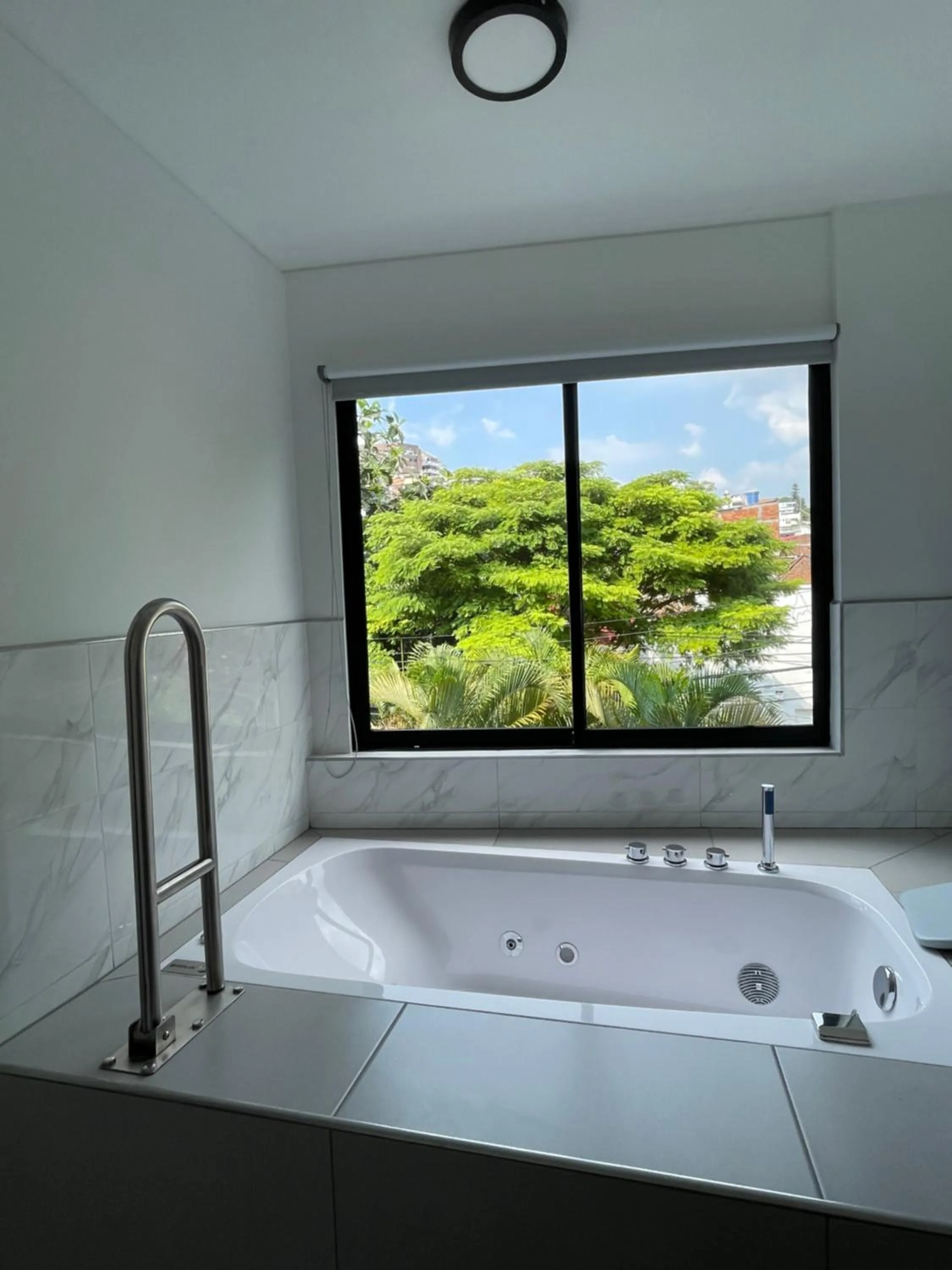 Hot Tub in Hotel Casa Kreenty