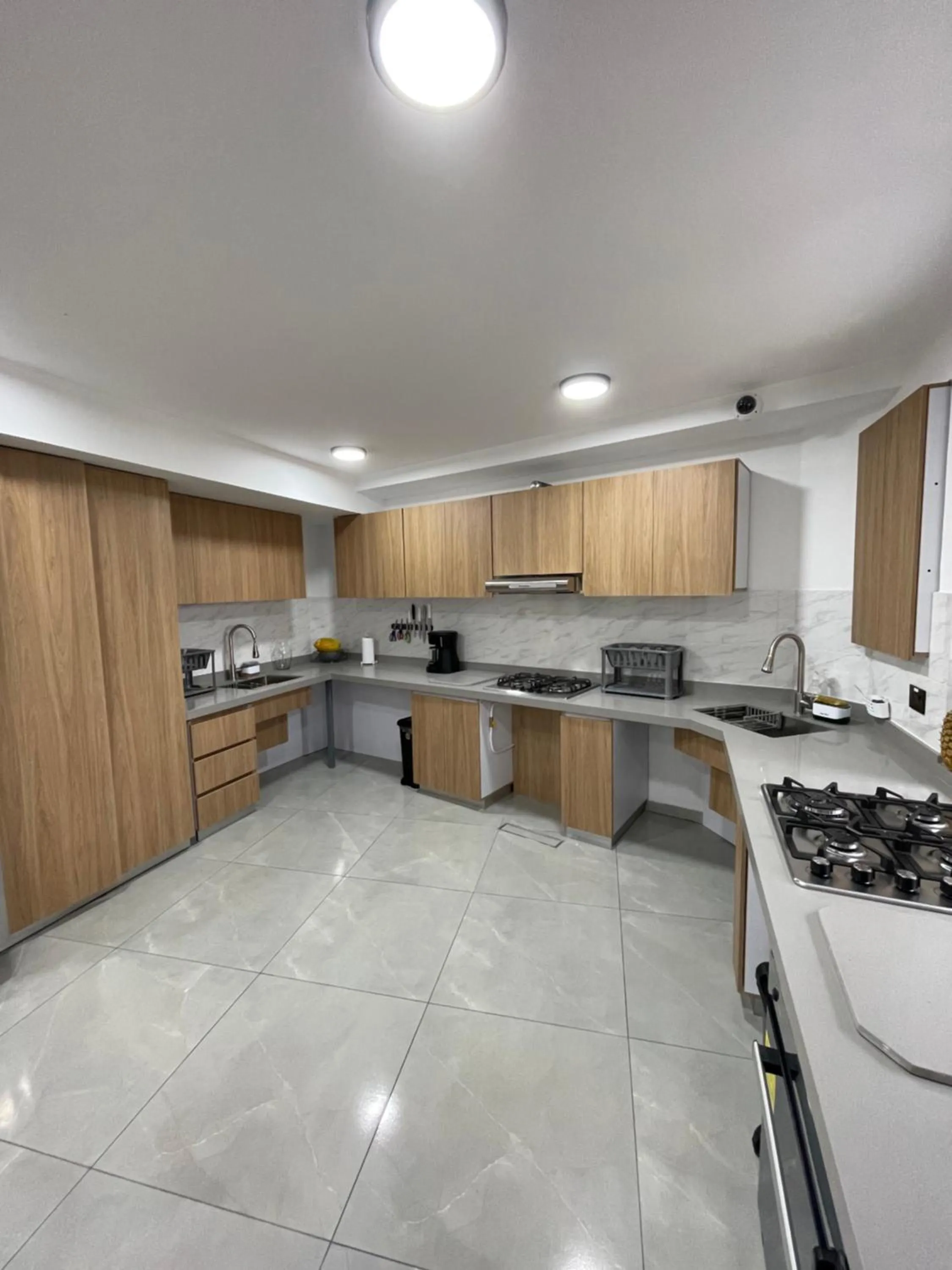 Communal kitchen in Hotel Casa Kreenty