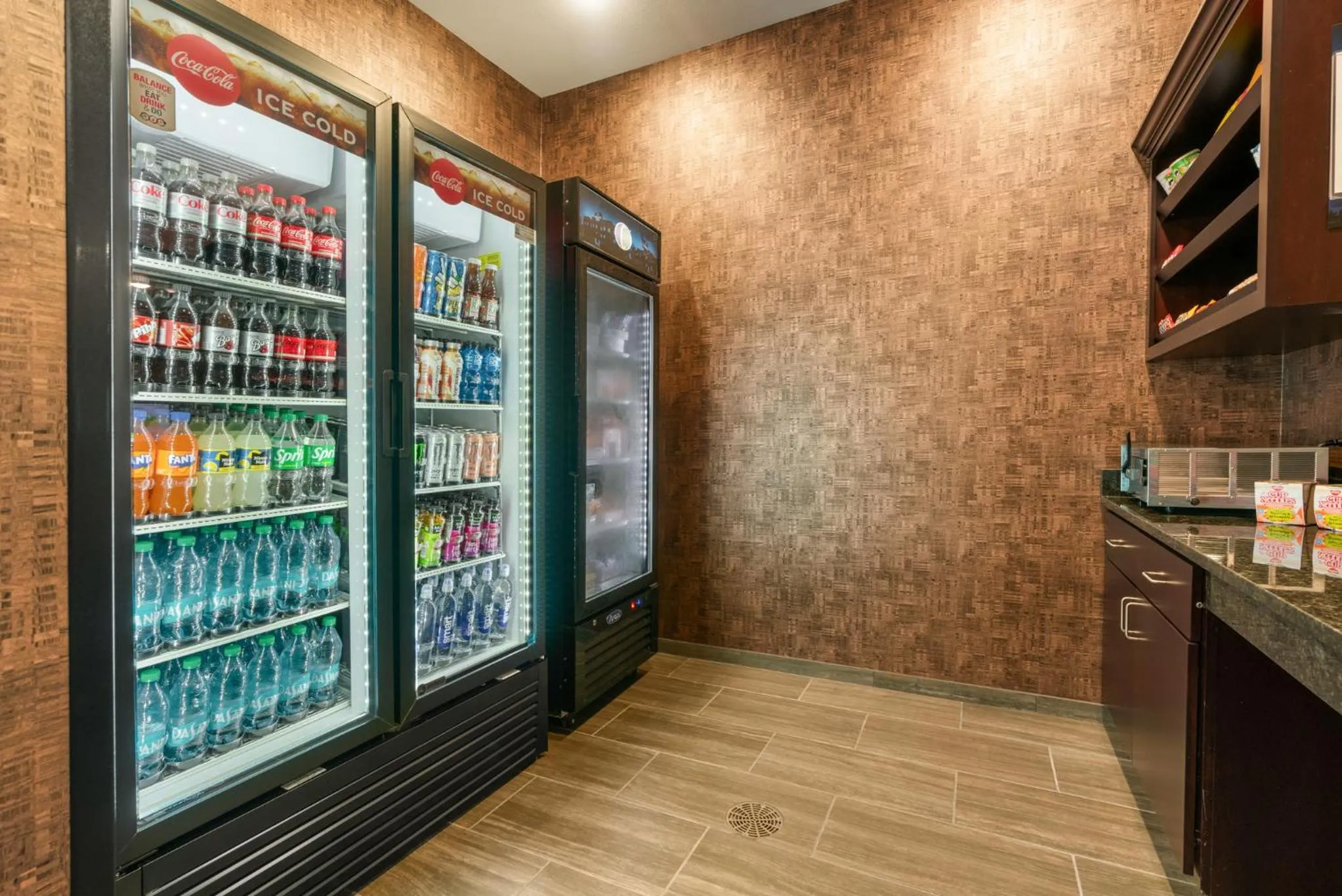 Food and drinks in Cobblestone Hotel & Suites - Lynden