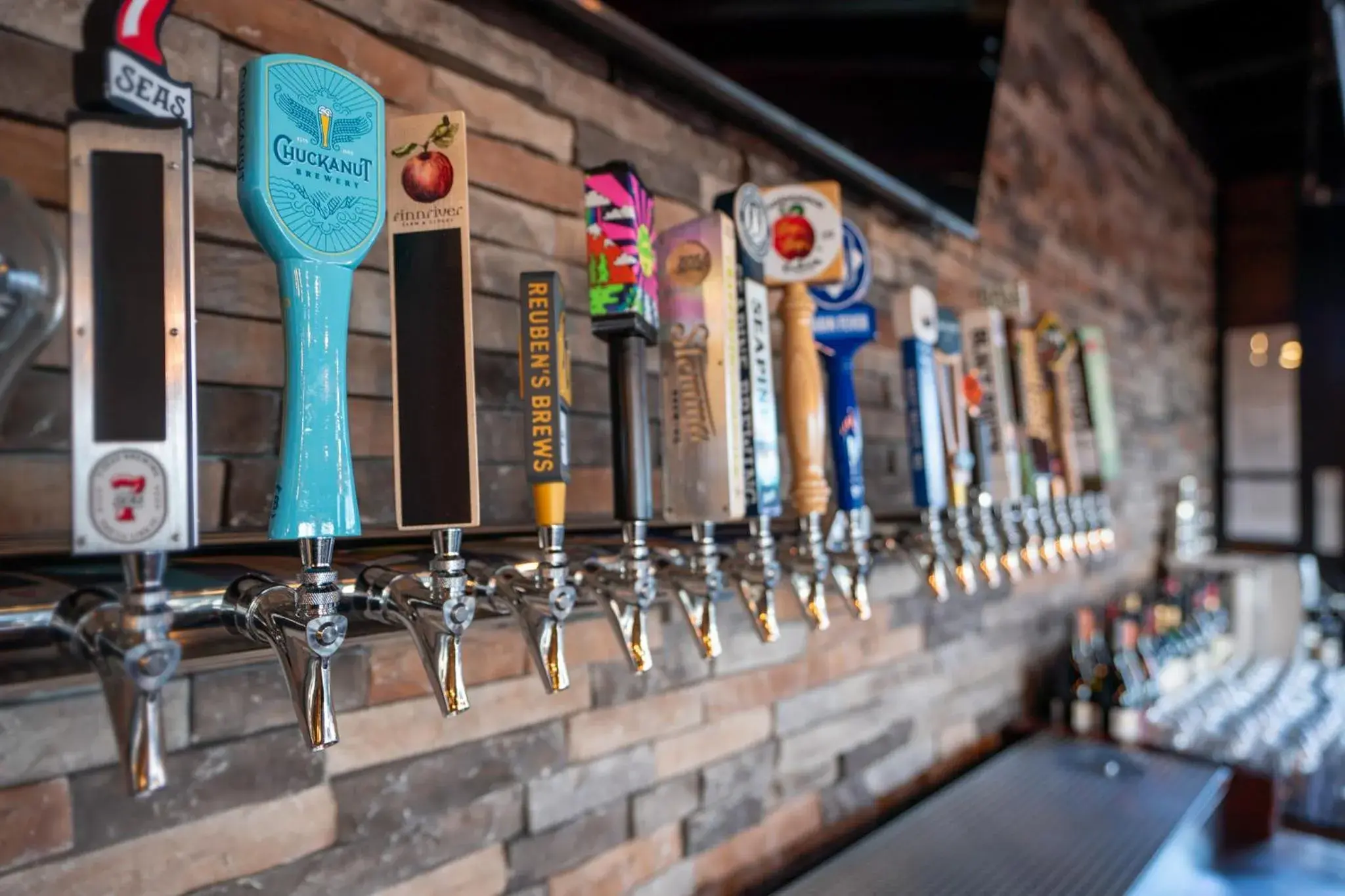 Lounge or bar in Cobblestone Hotel & Suites - Lynden Lounge or bar in Cobblestone Hotel & Suites - Lynden