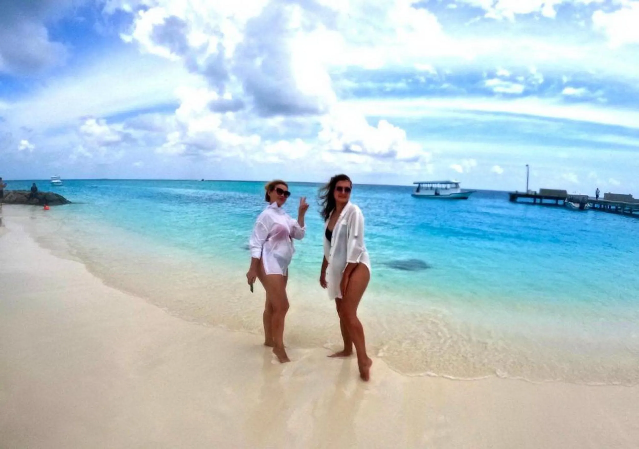 Day in Adroit Beach Inn