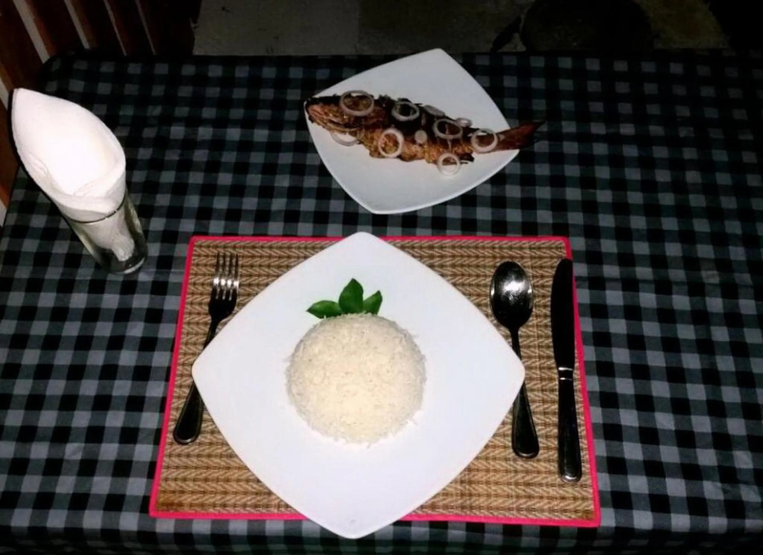 Food and drinks in Adroit Beach Inn