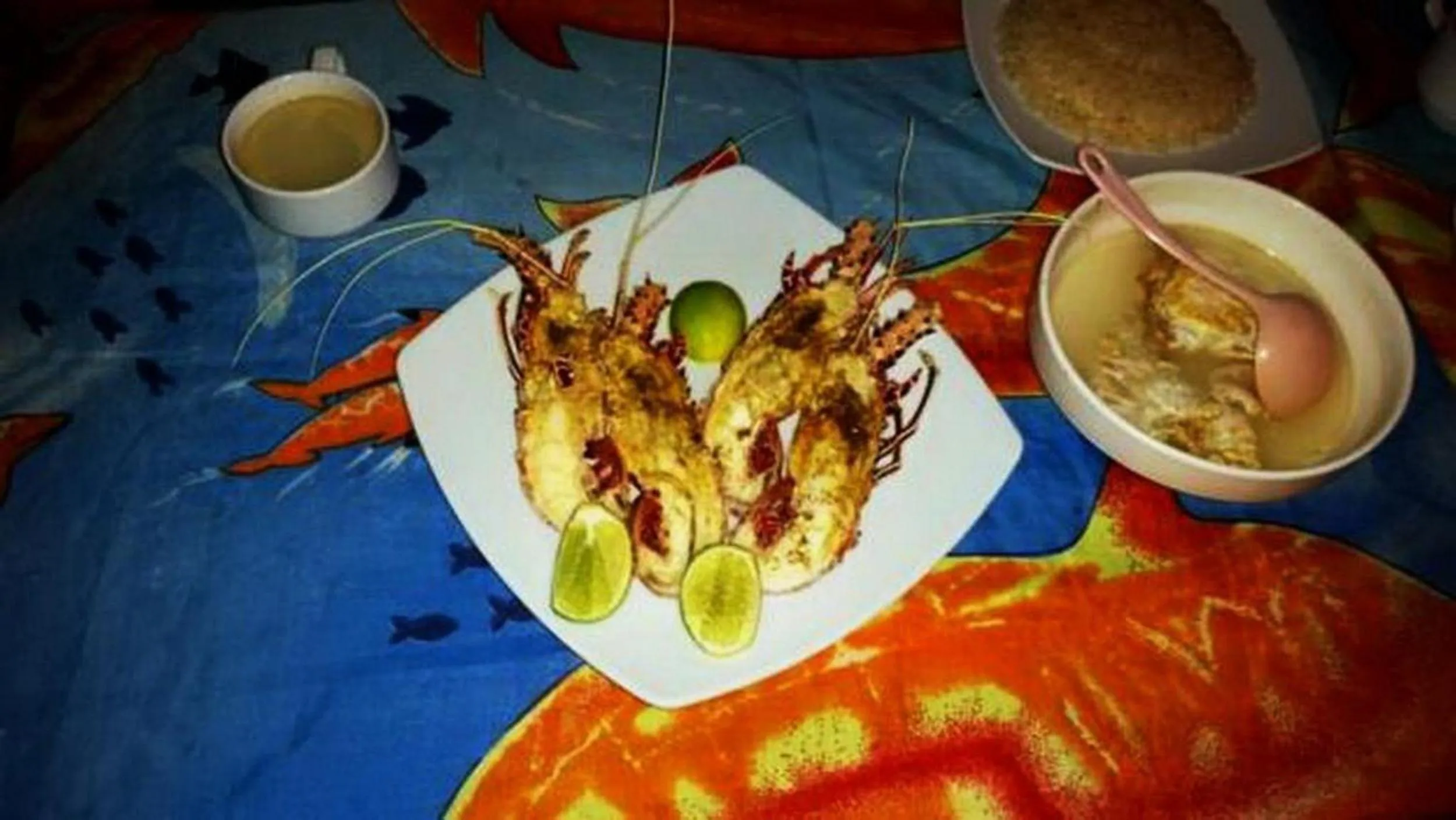 Food and drinks in Adroit Beach Inn