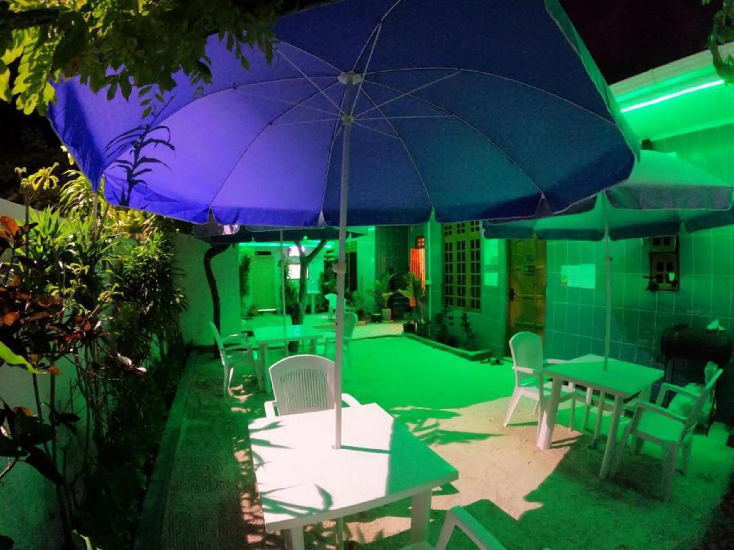 Property building in Adroit Beach Inn