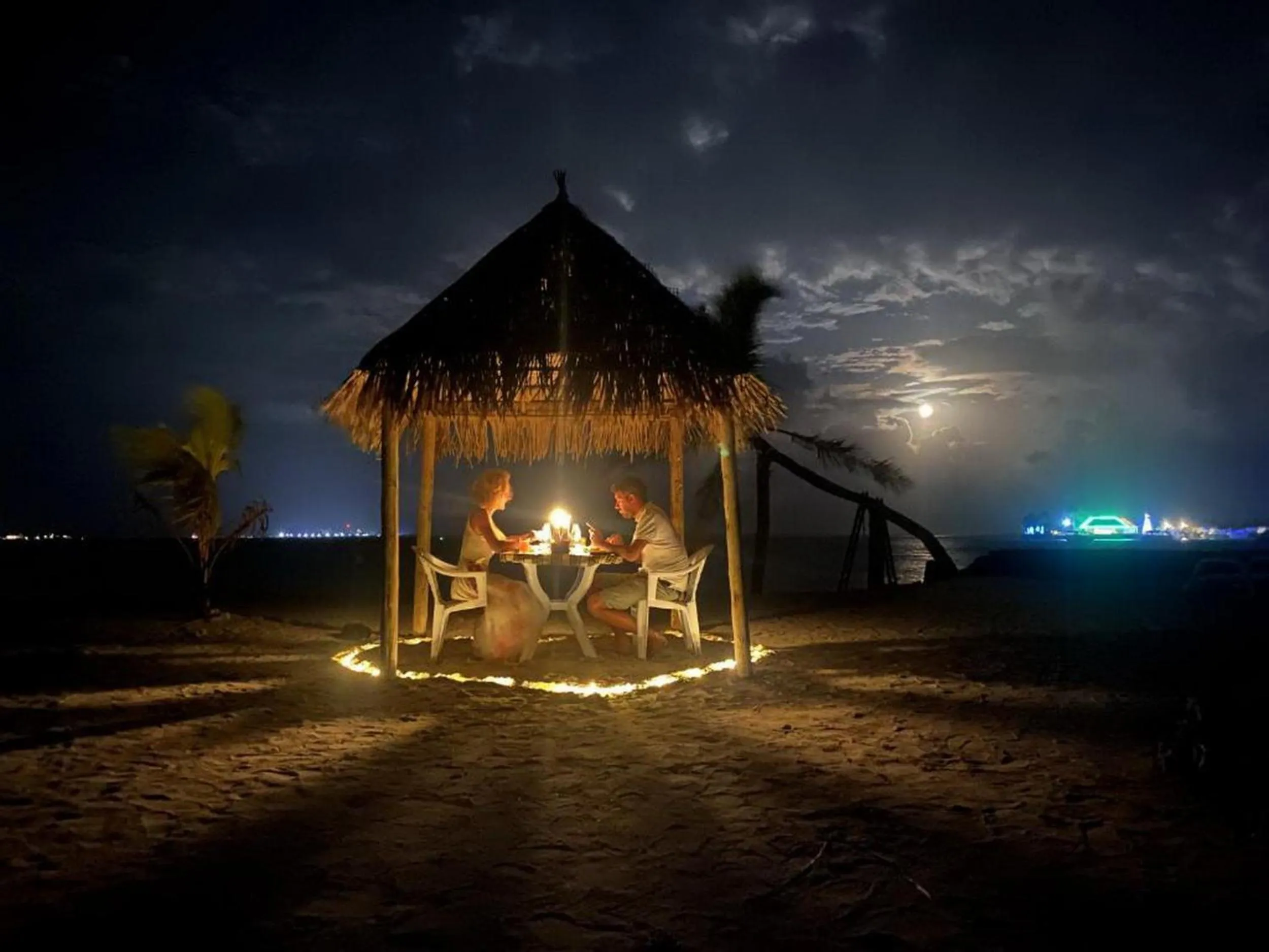 Night in Adroit Beach Inn