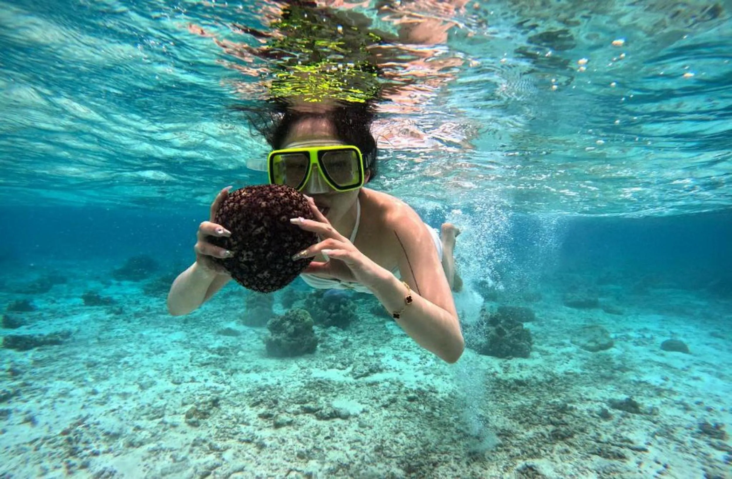 People in Adroit Beach Inn