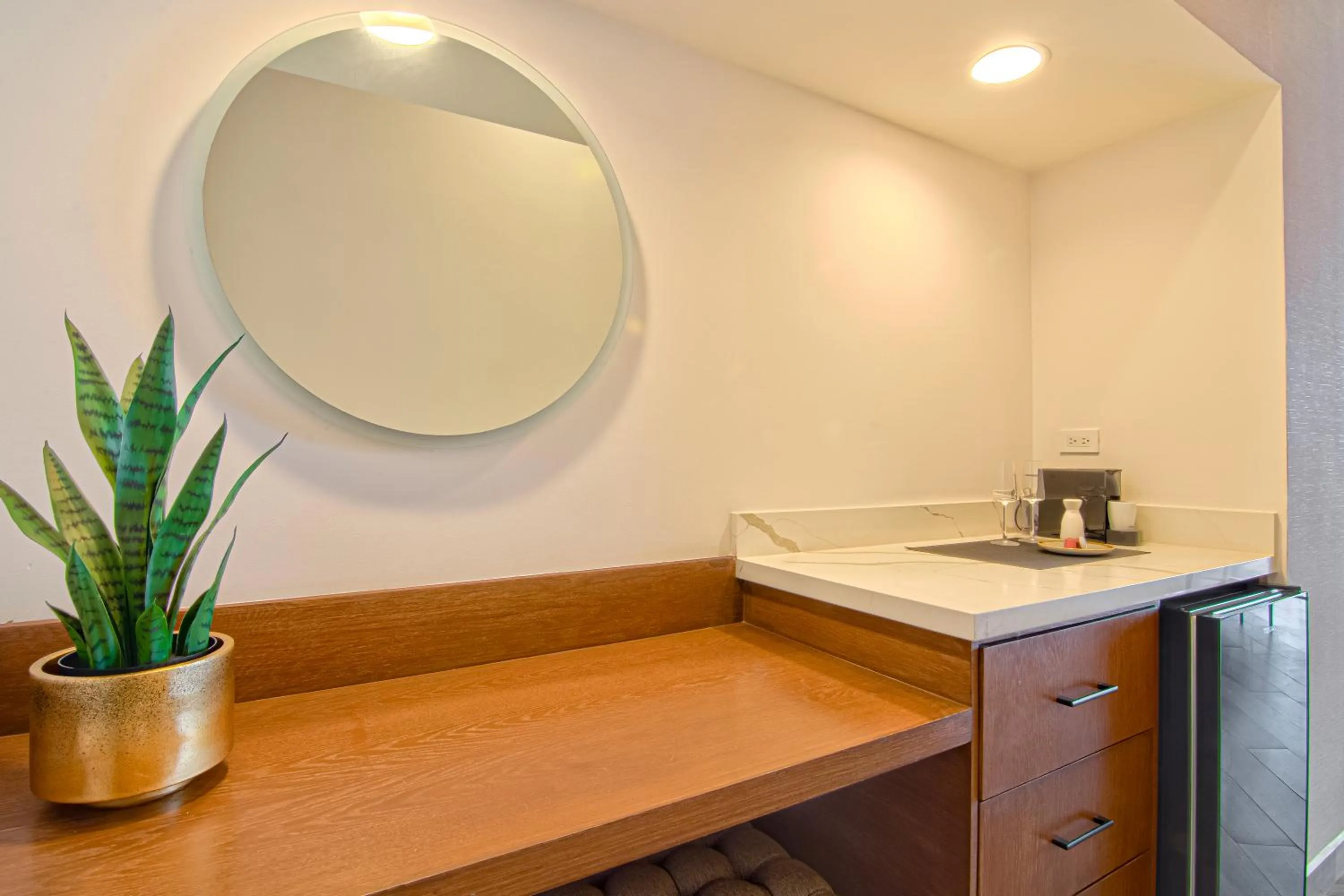 Coffee/tea facilities in Bellafer Collection Hotel & Resort