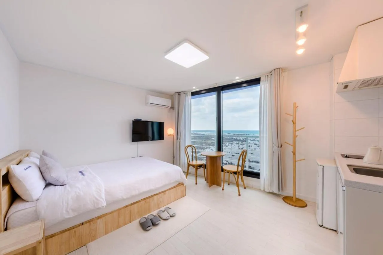 Bed in On The Sea Pension