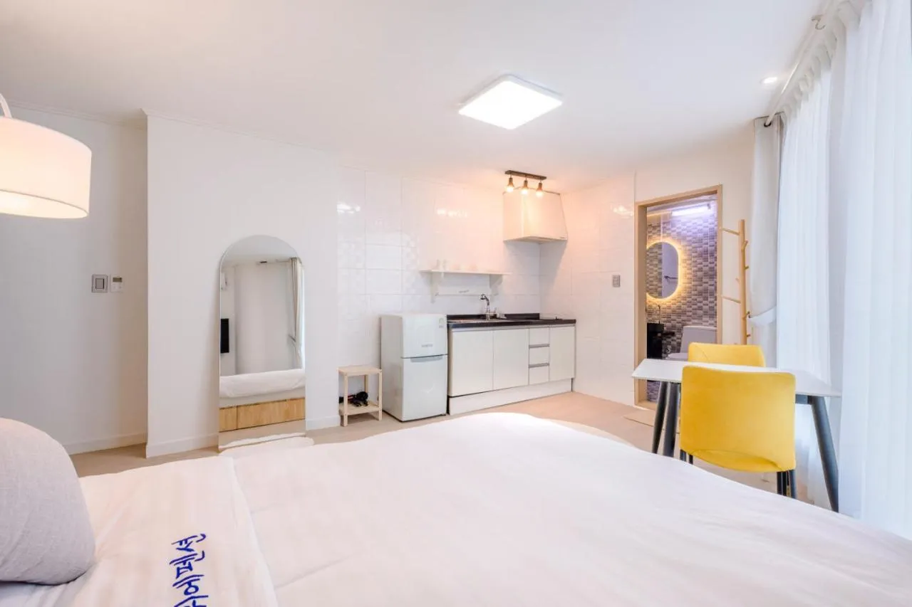 Bed in On The Sea Pension