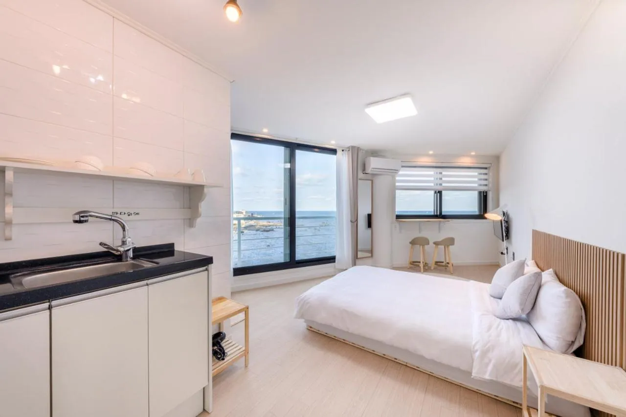 Bed in On The Sea Pension