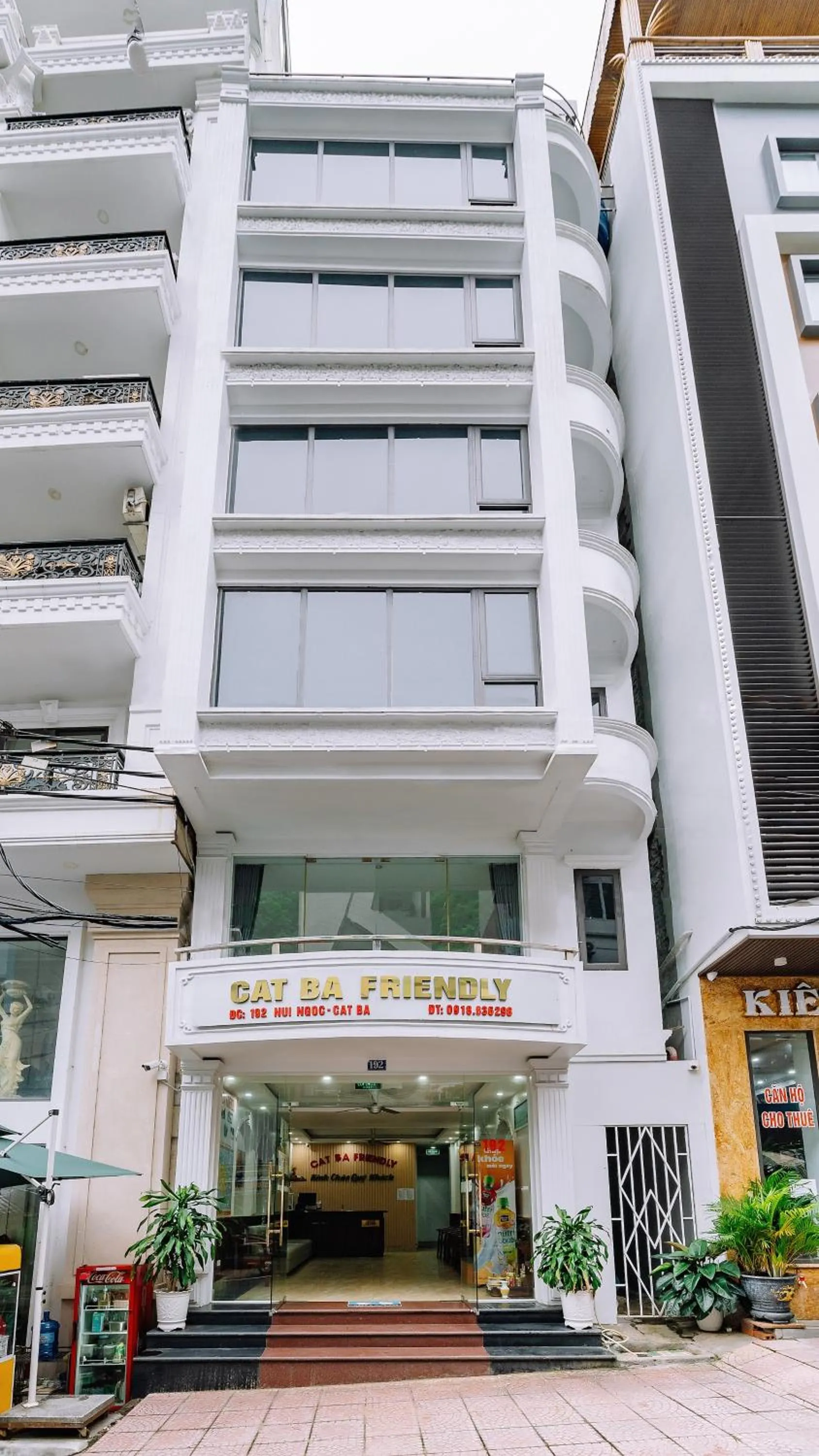 Facade/entrance in Cat Ba Friendly Hotel