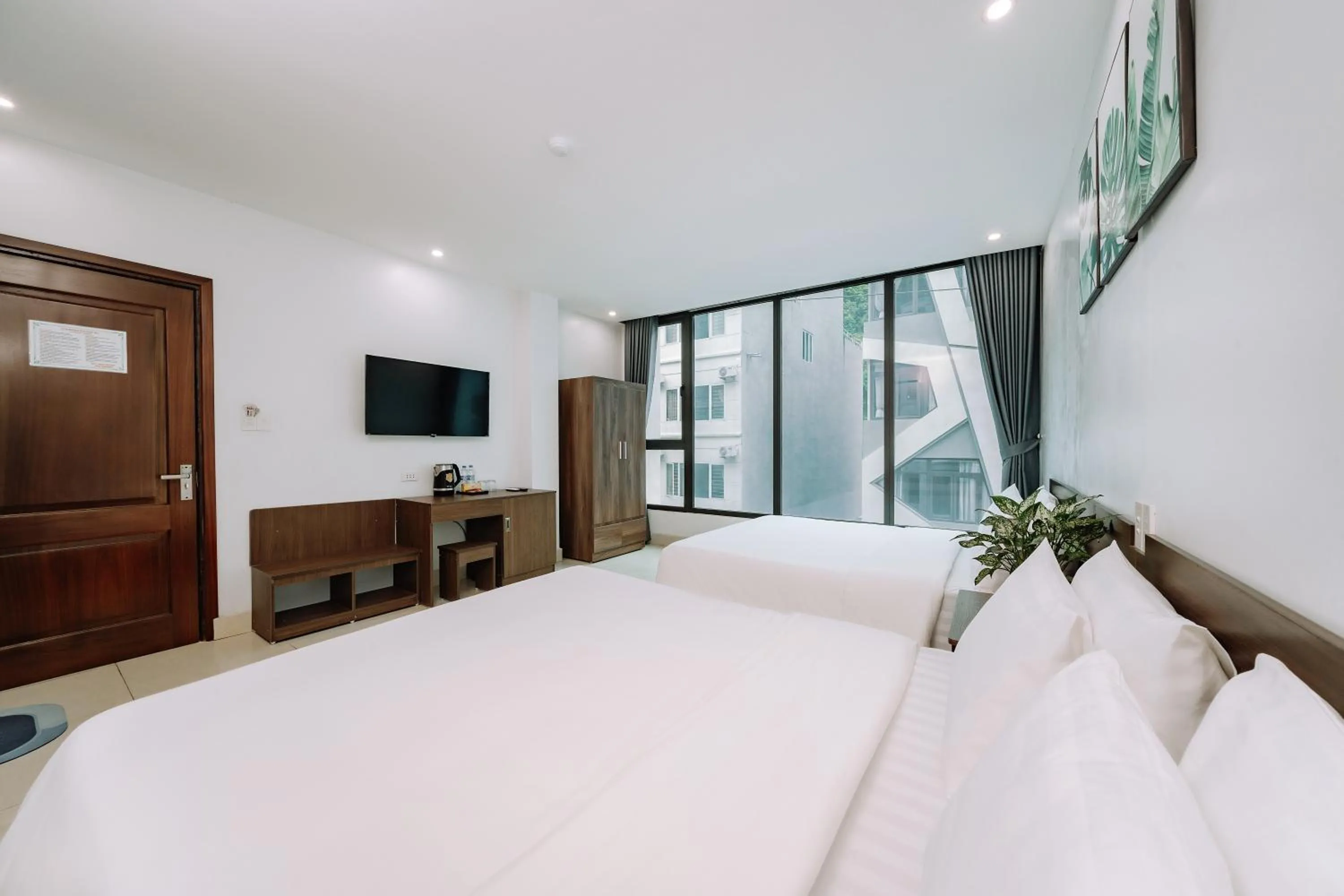 Photo of the whole room, Bed in Cat Ba Friendly Hotel