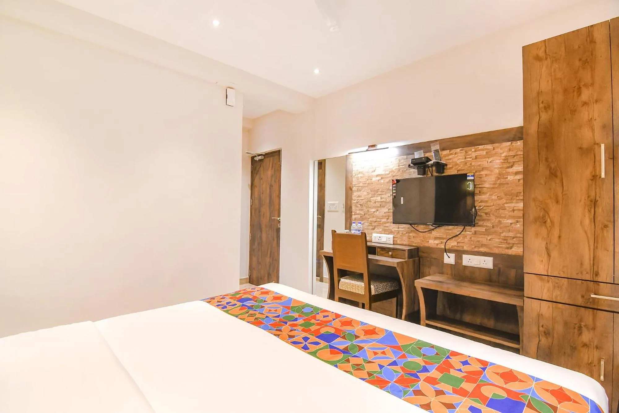 Bed in FabHotel Prime The Pavilion - Nr City Centre 2