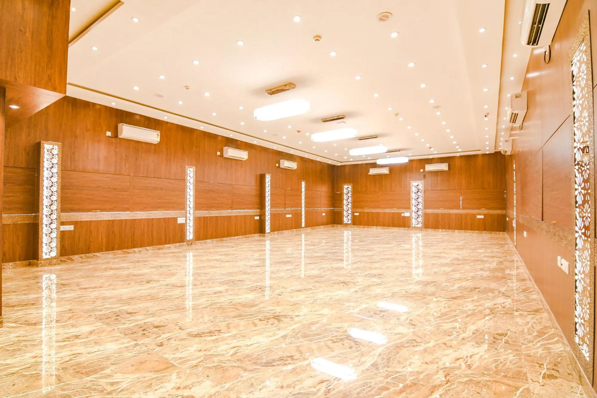 Banquet/Function facilities in FabHotel Prime The Pavilion - Nr City Centre 2