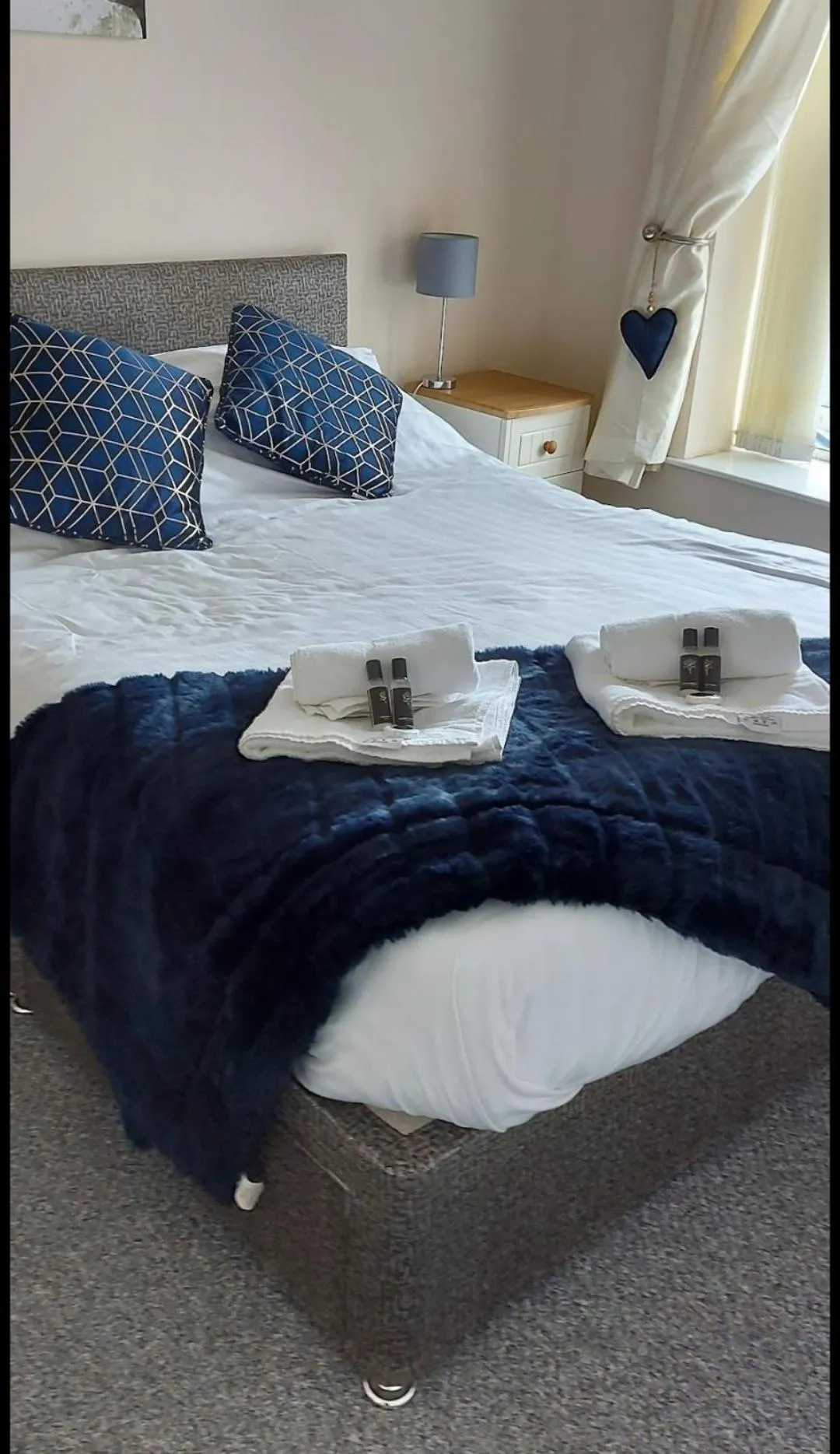 Bed in Nags Head Pub