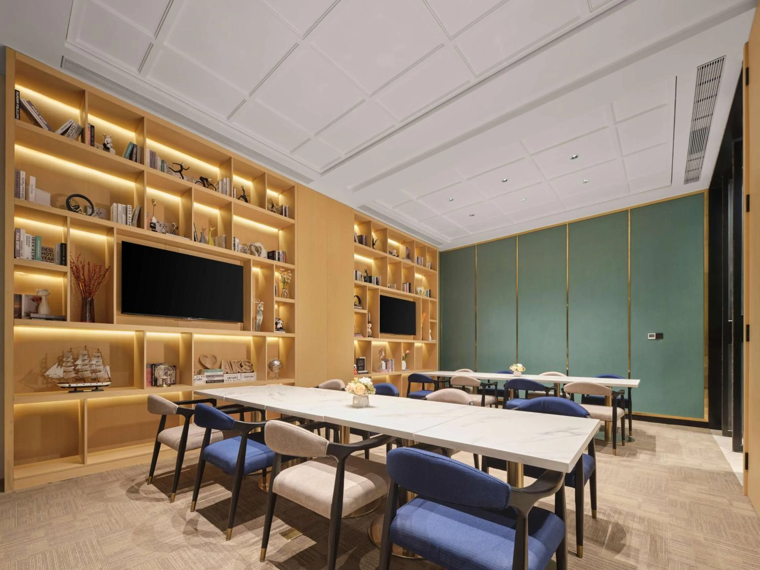 Lobby or reception in Hilton Garden Inn Aksu Downtown