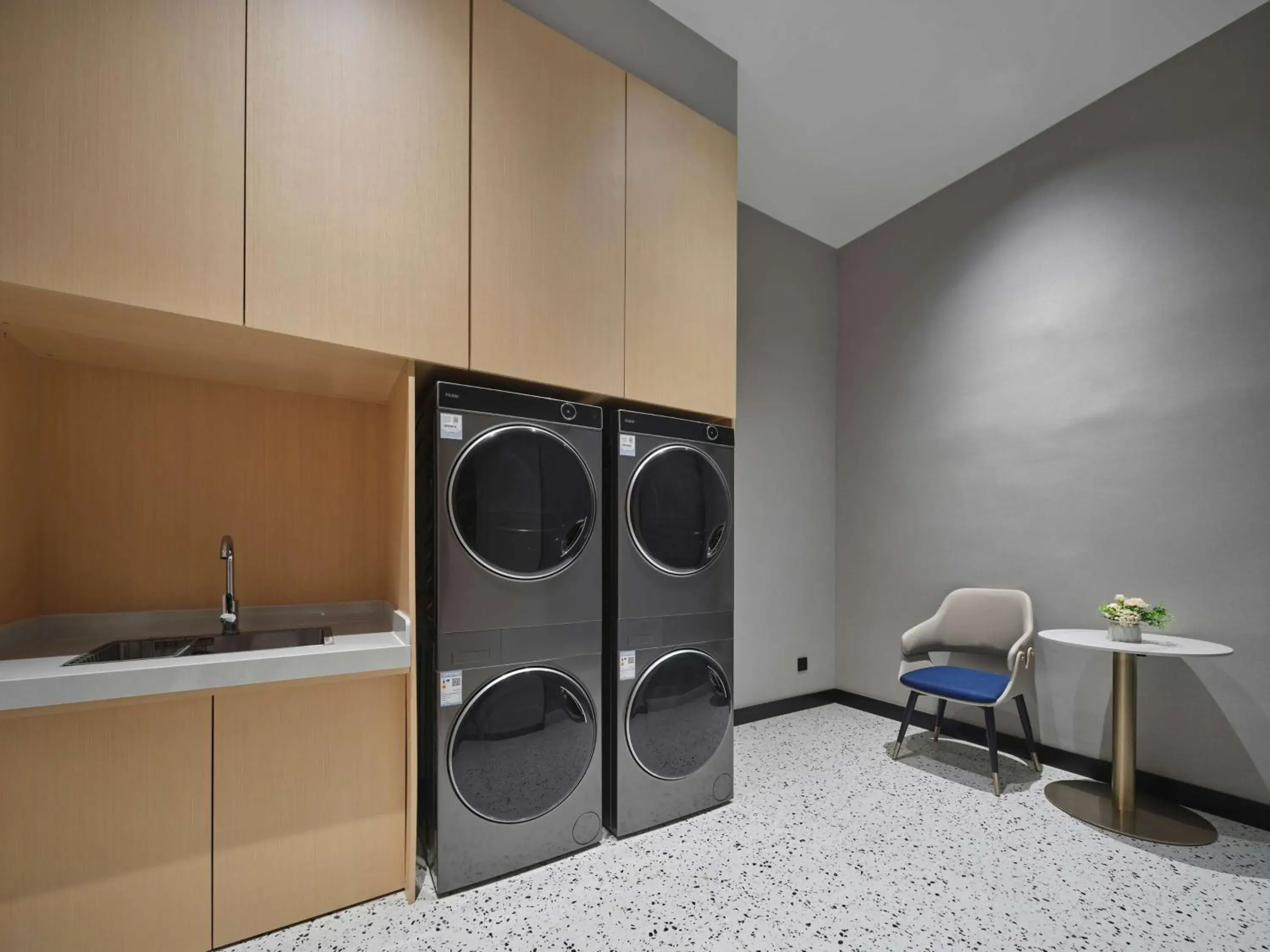 Property building in Hilton Garden Inn Aksu Downtown Property building in Hilton Garden Inn Aksu Downtown