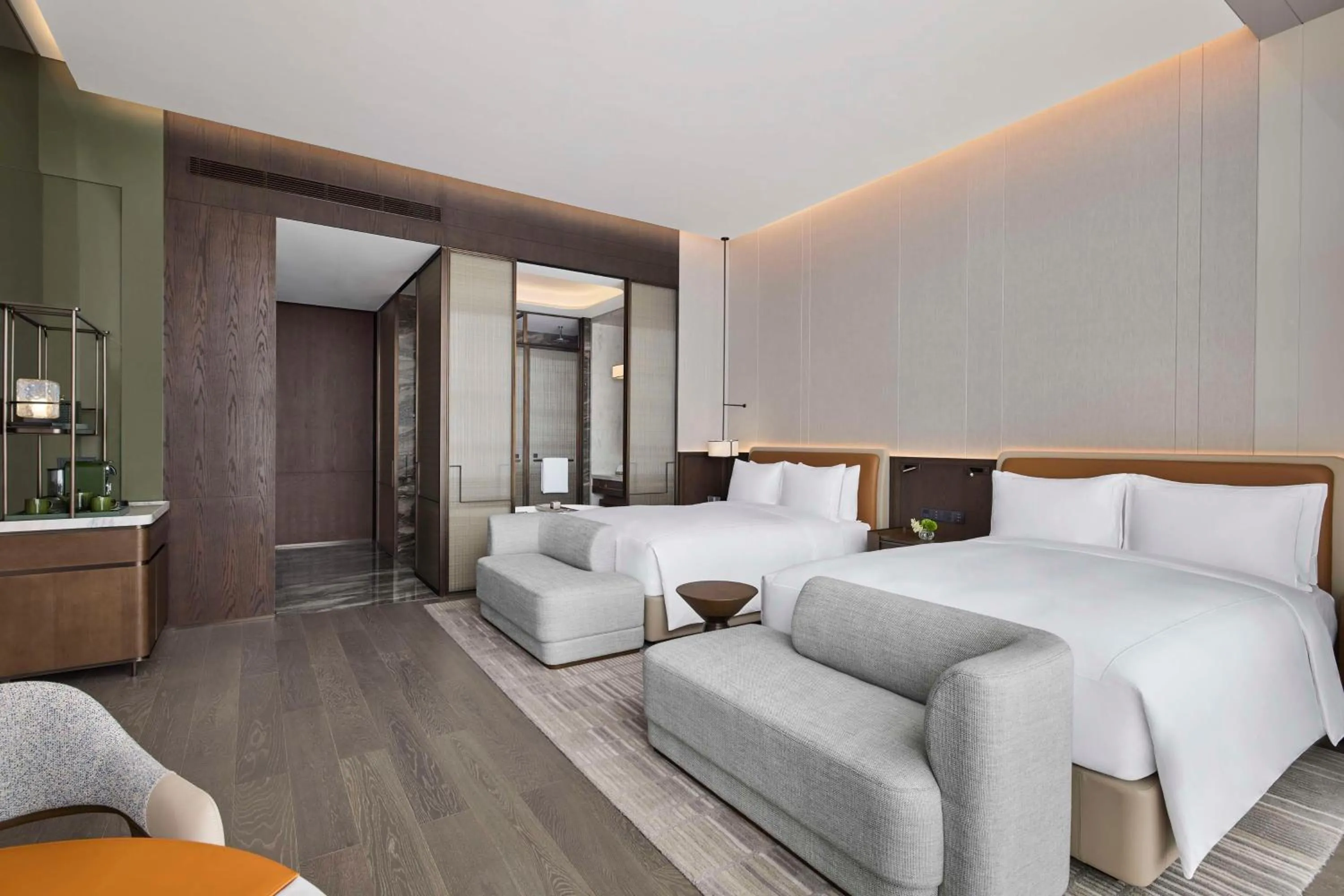 Bed in Conrad Chongqing - Indulge in the magical 8D city landscape
