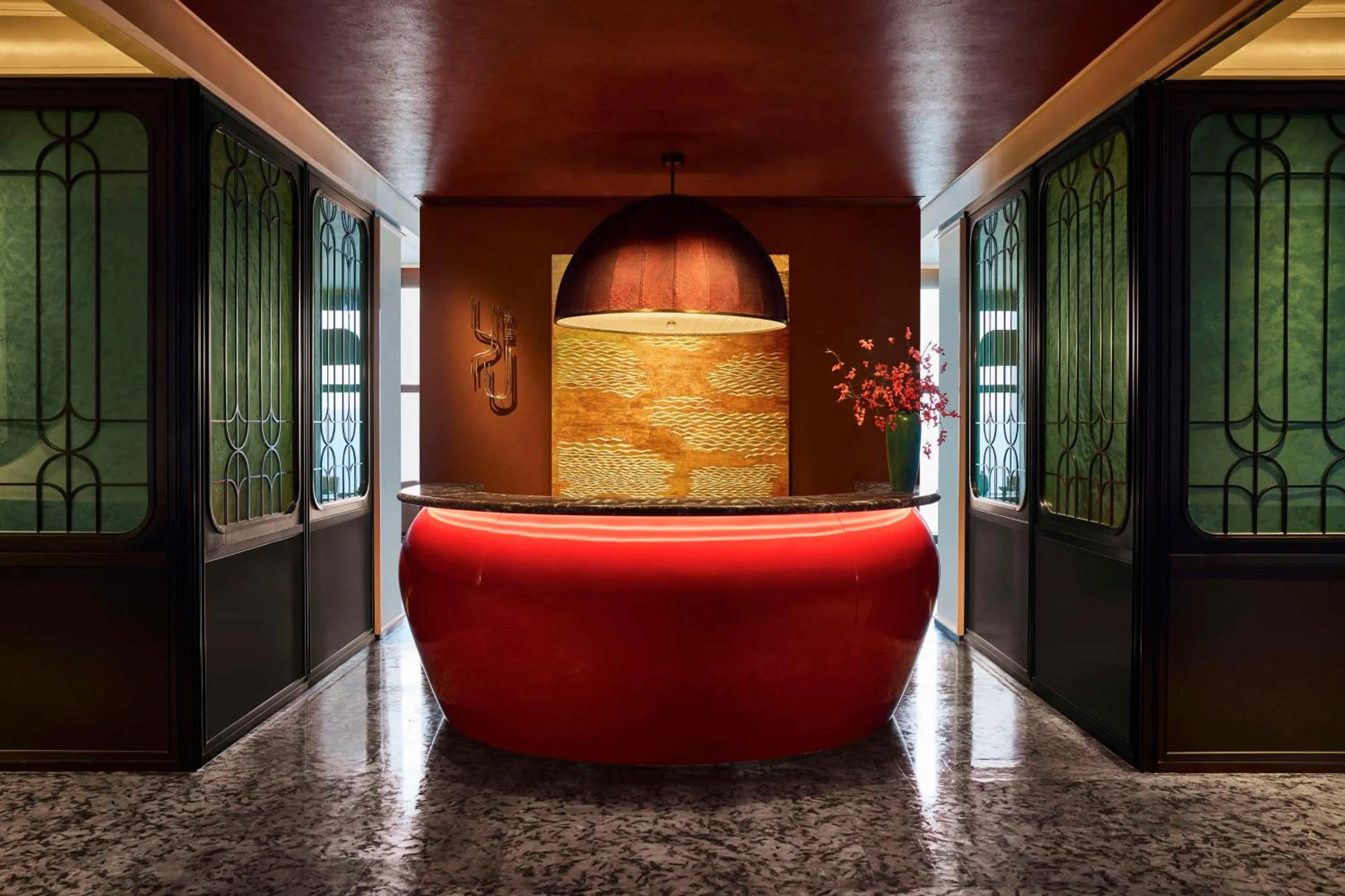 Restaurant/places to eat in Conrad Chongqing - Indulge in the magical 8D city landscape