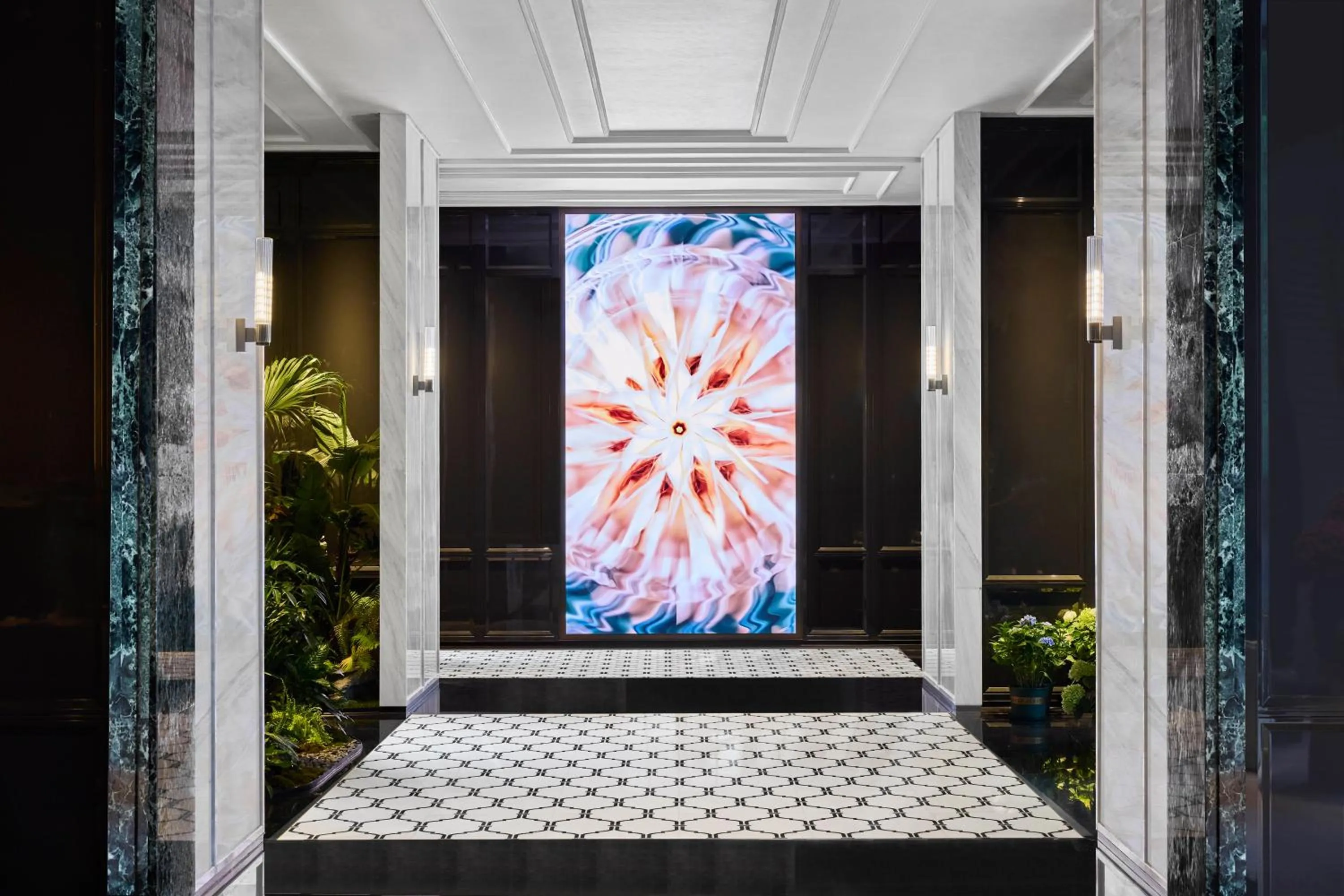 Decorative detail in Conrad Chongqing - Indulge in the magical 8D city landscape