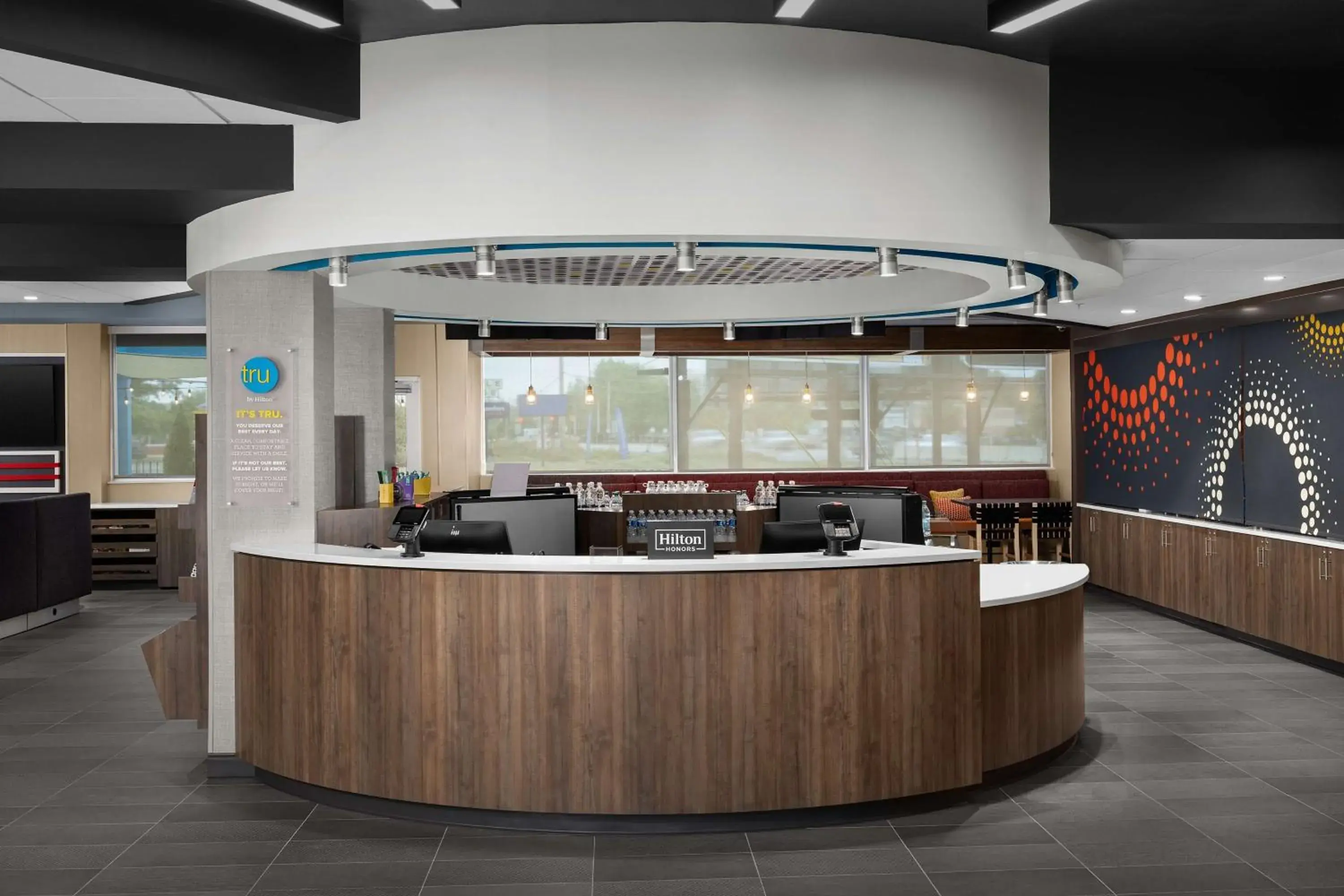 Lobby or reception in Tru By Hilton Columbus East Broad Lobby or reception in Tru By Hilton Columbus East Broad