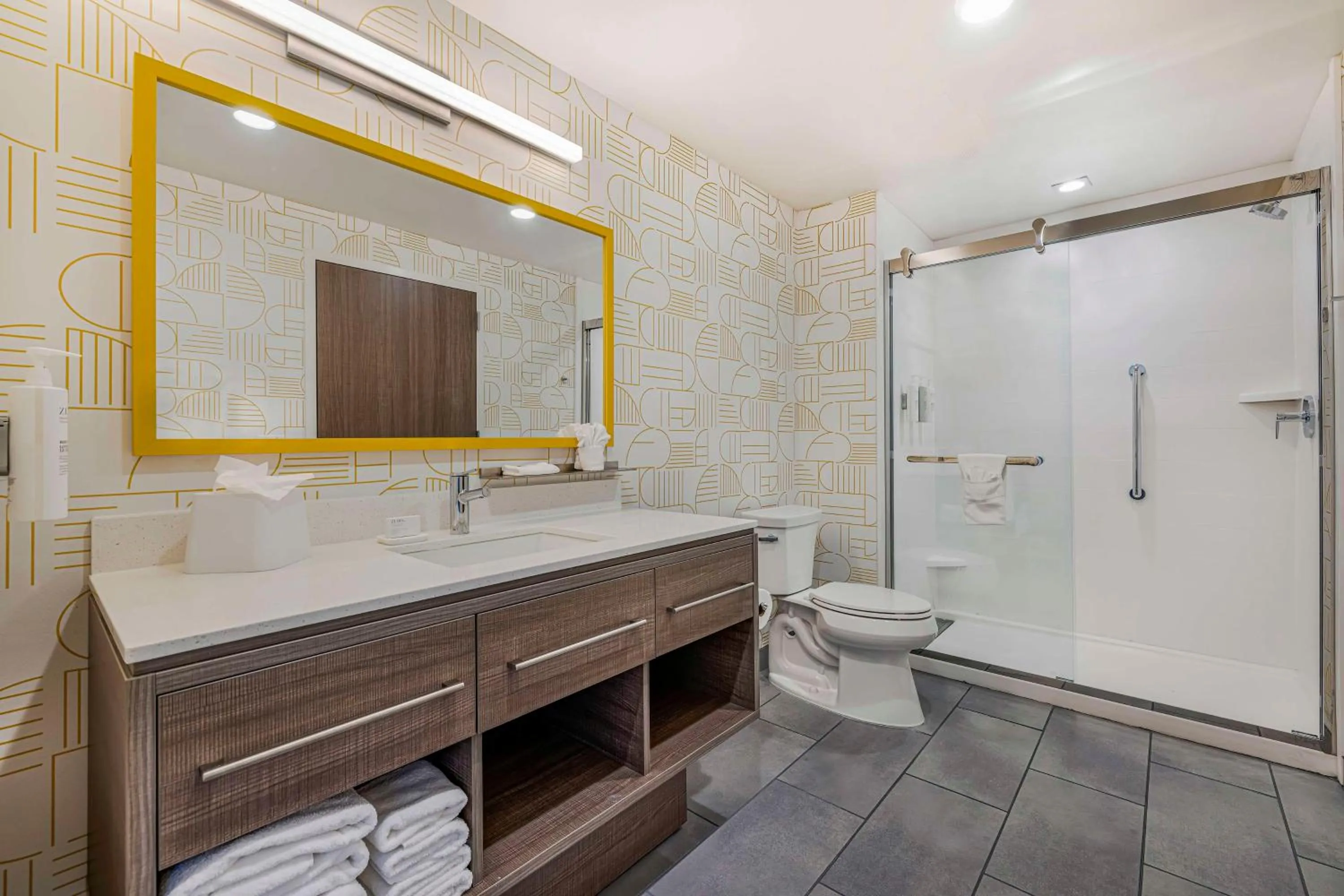 Bathroom in Home2 Suites By Hilton Colorado Springs Airport