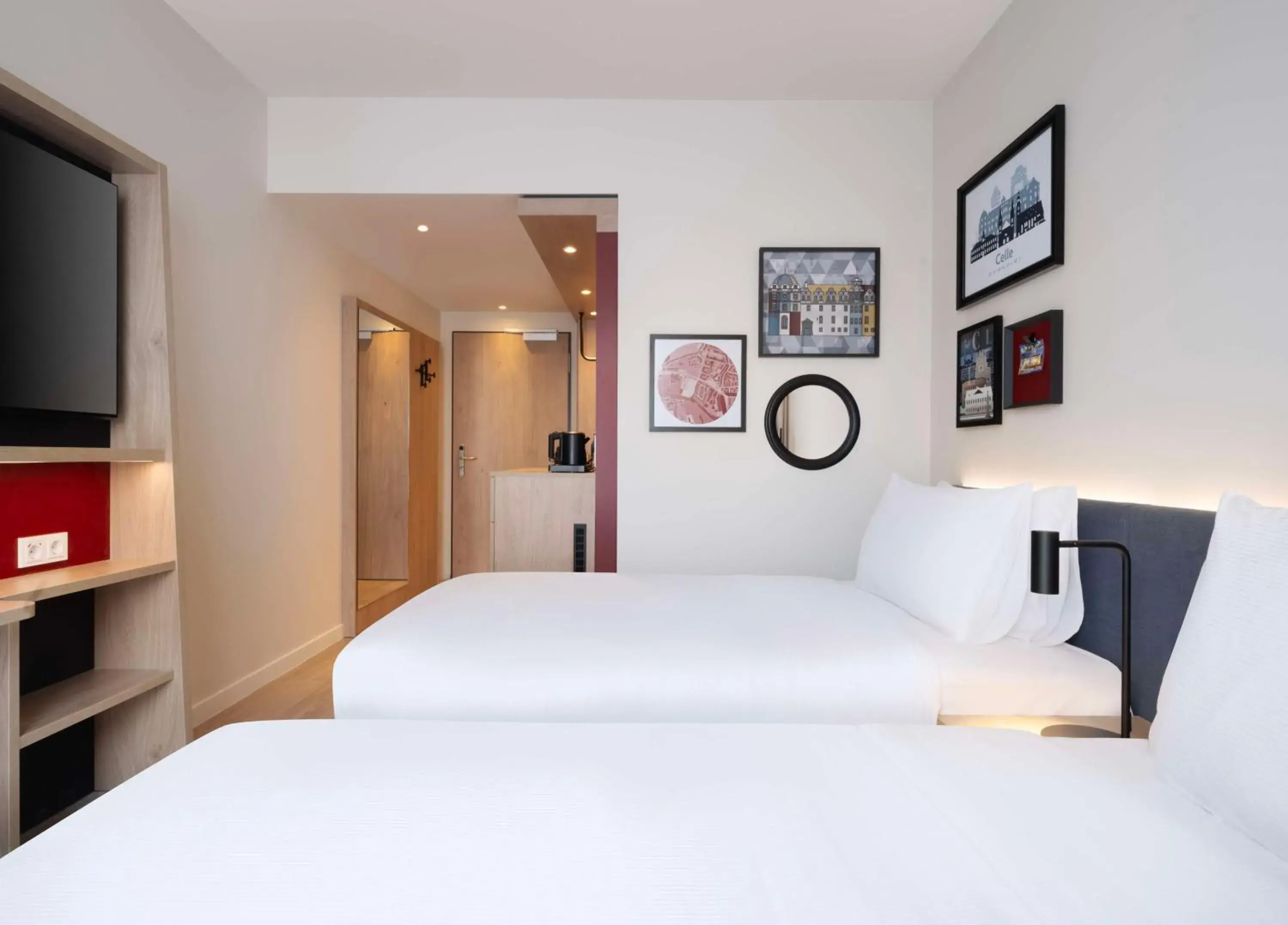 Photo of the whole room, Bed in Hampton By Hilton Celle Photo of the whole room, Bed in Hampton By Hilton Celle