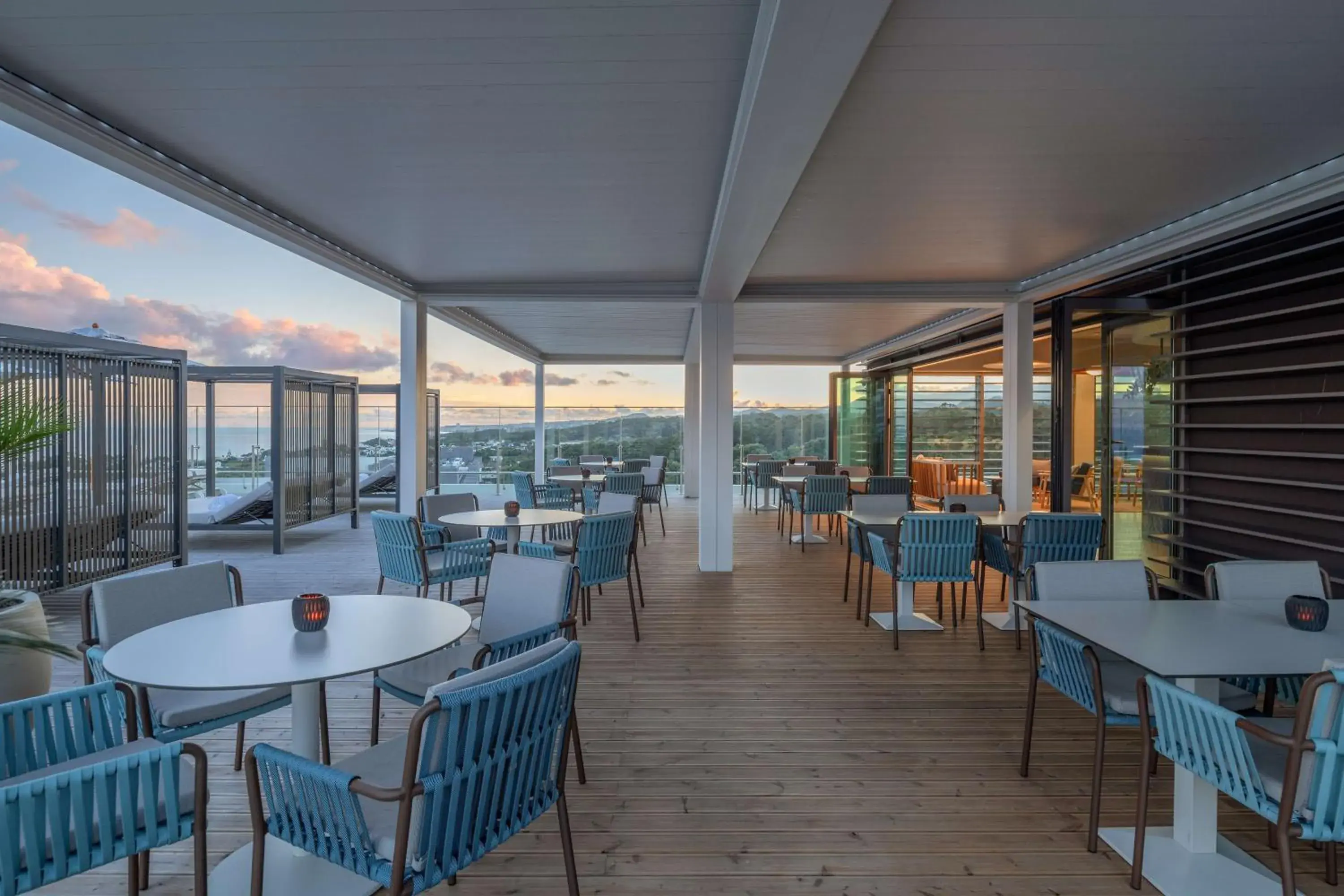 Restaurant/places to eat in Doubletree By Hilton Lagoa Azores Restaurant/places to eat in Doubletree By Hilton Lagoa Azores