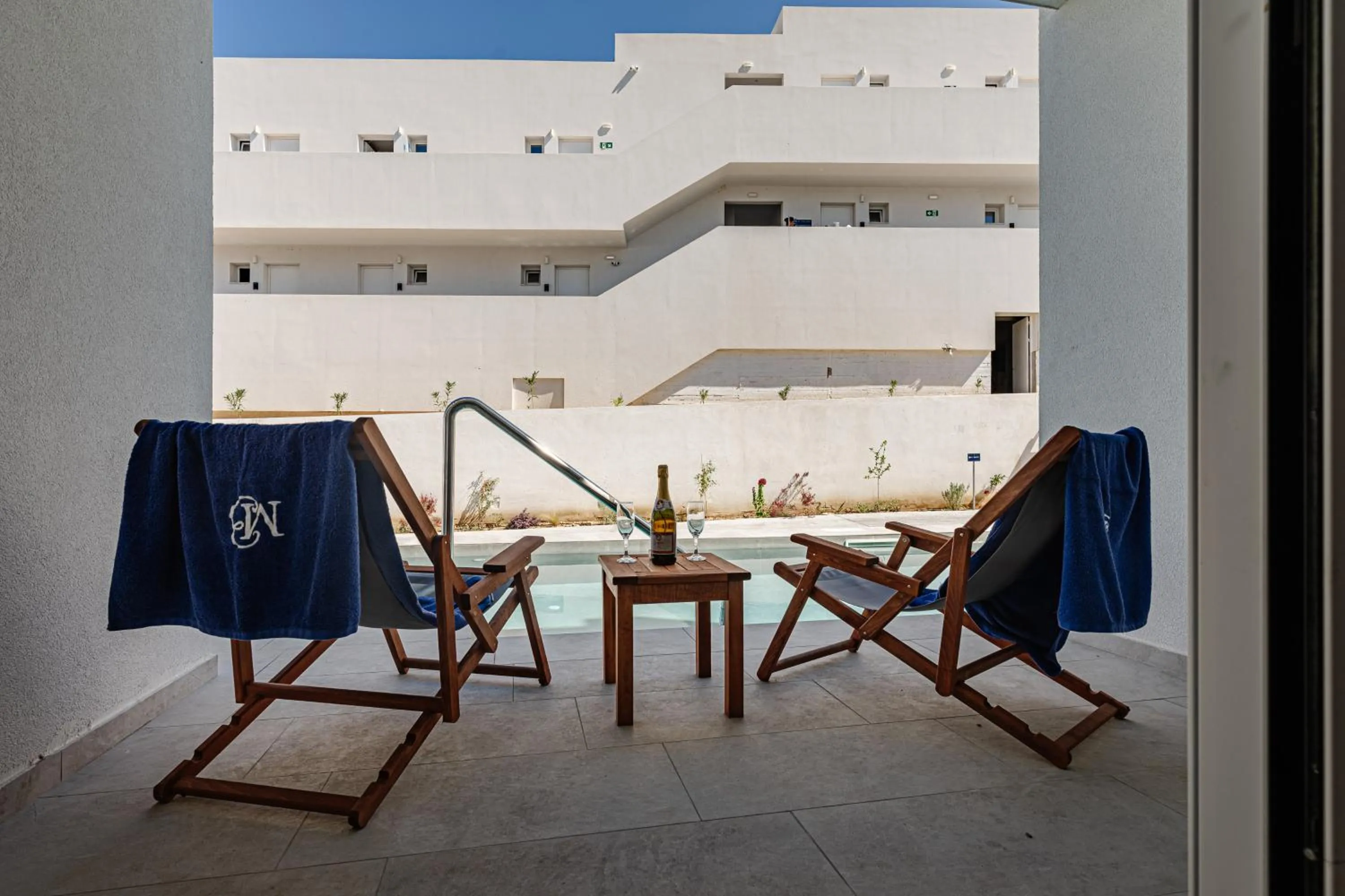 Patio in Magique Bleu Suites