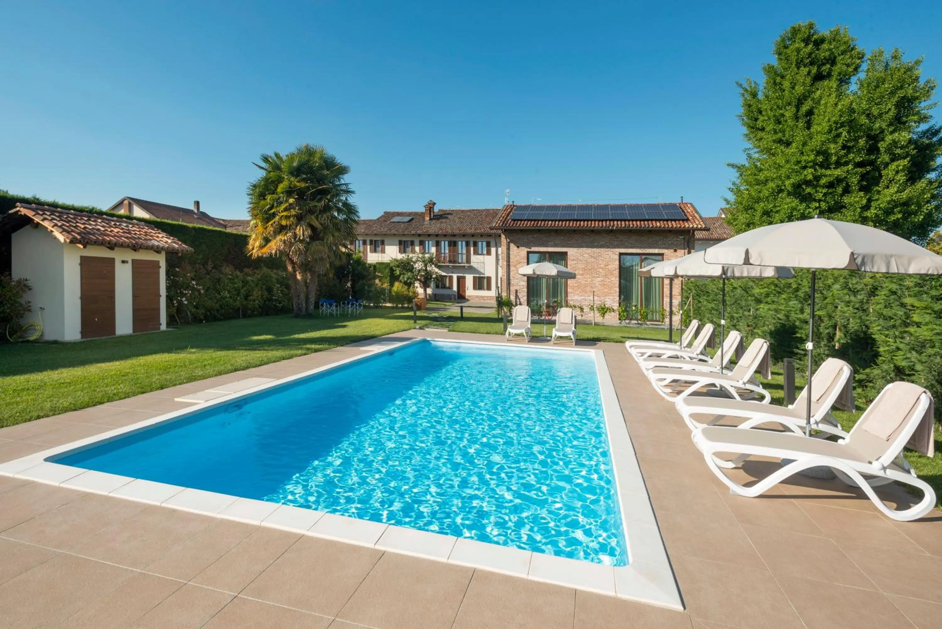 Swimming pool in Corte Bellora