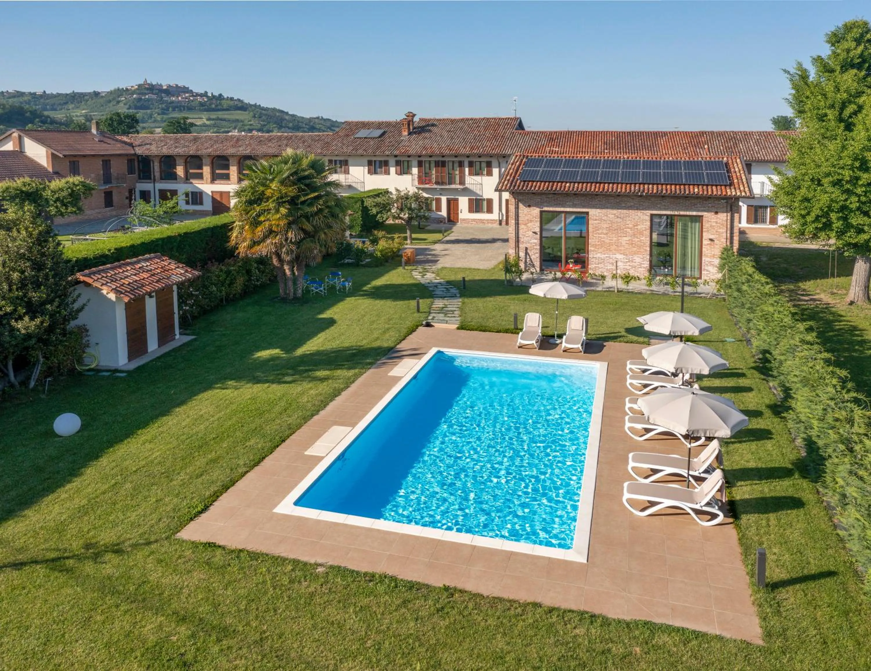 Swimming pool in Corte Bellora