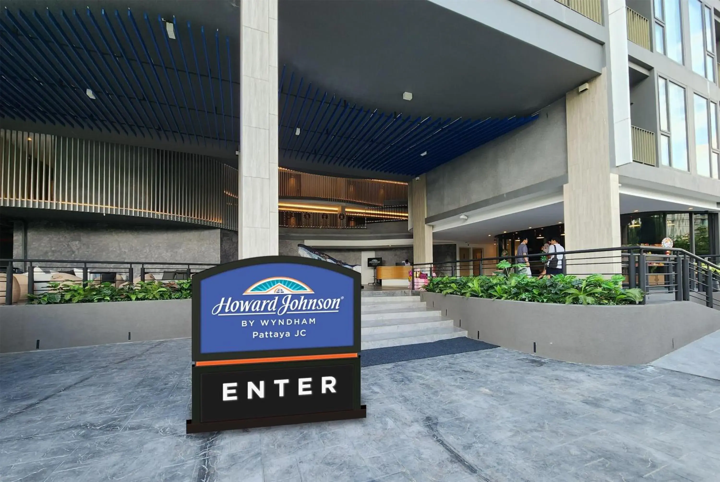 Property building in Howard Johnson by Wyndham Pattaya JC Property building in Howard Johnson by Wyndham Pattaya JC