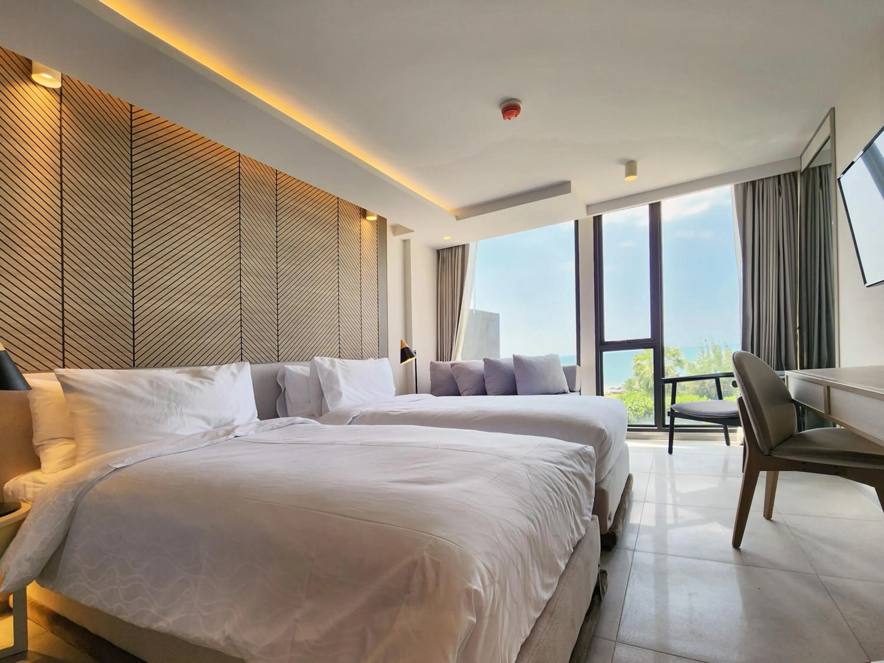Bedroom, Bed in Howard Johnson by Wyndham Pattaya JC
