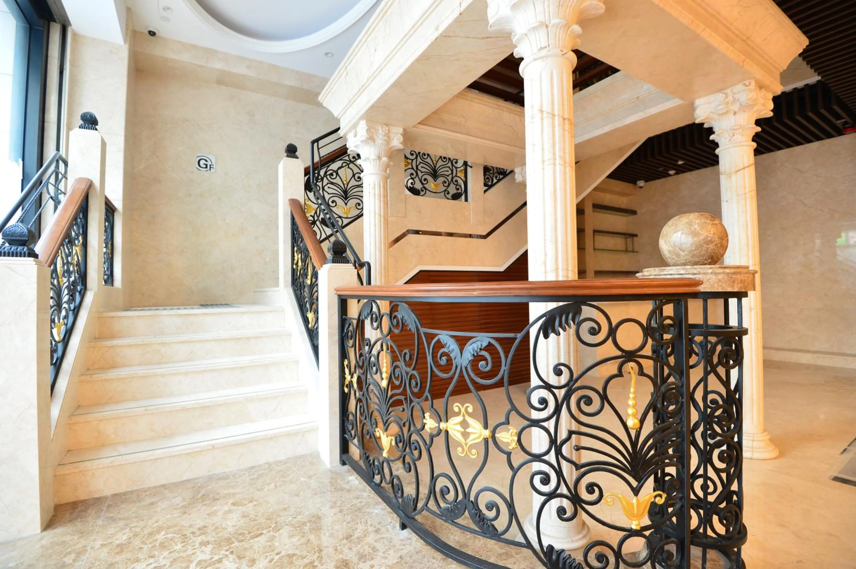 Lobby or reception in Kew Green Hotel Mongkok