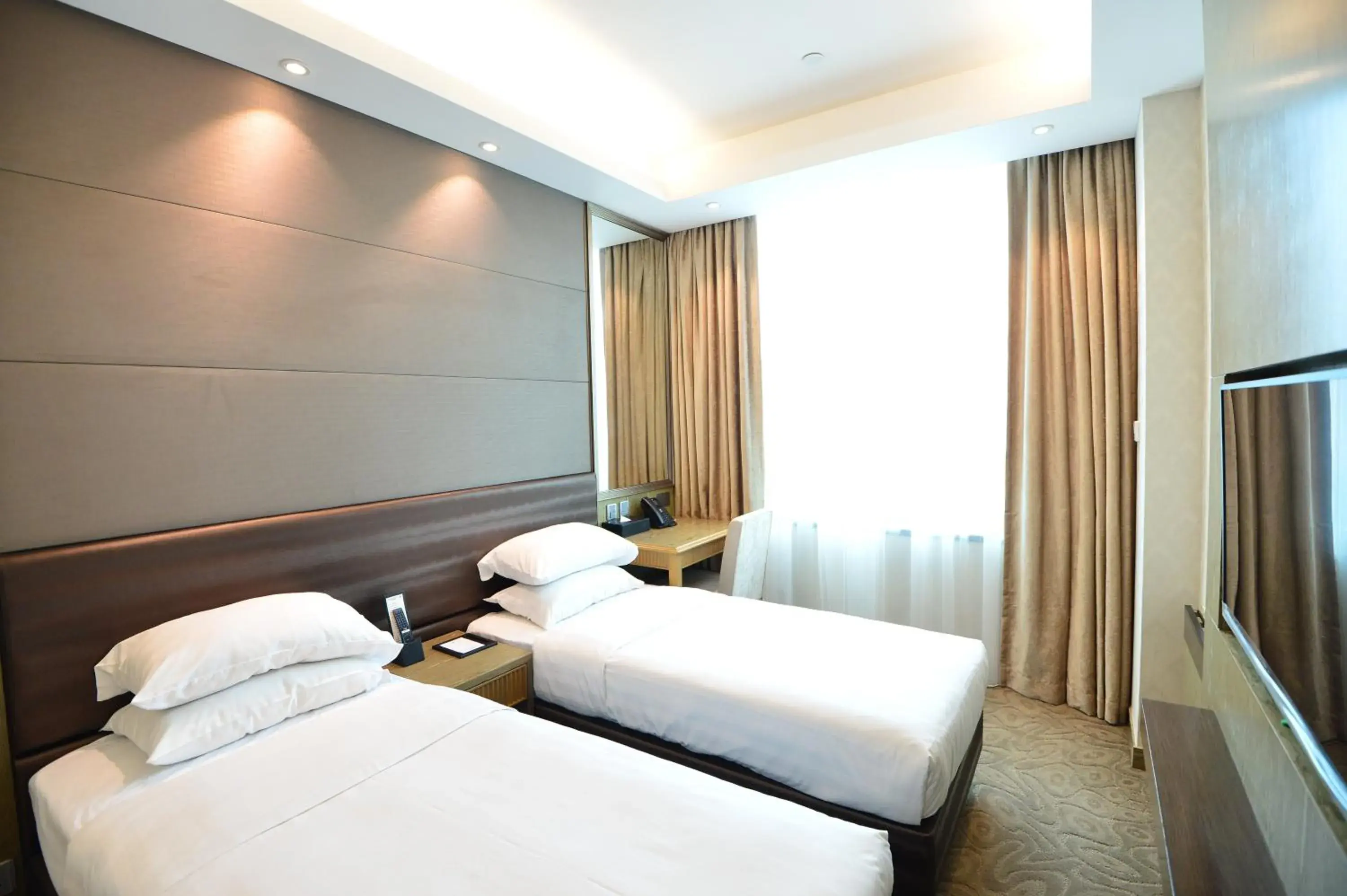 Bedroom, Bed in Kew Green Hotel Mongkok Bedroom, Bed in Kew Green Hotel Mongkok