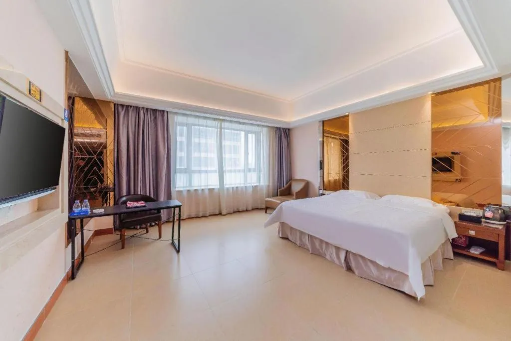 Bed in Regency Hotel