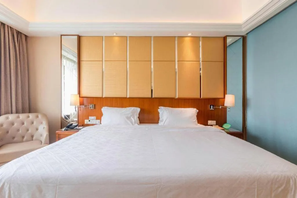 Bed in Regency Hotel