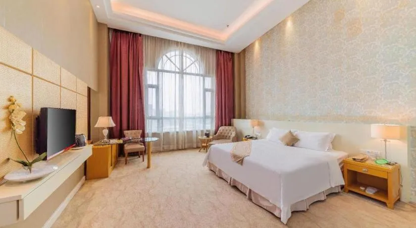 Bed in Regency Hotel